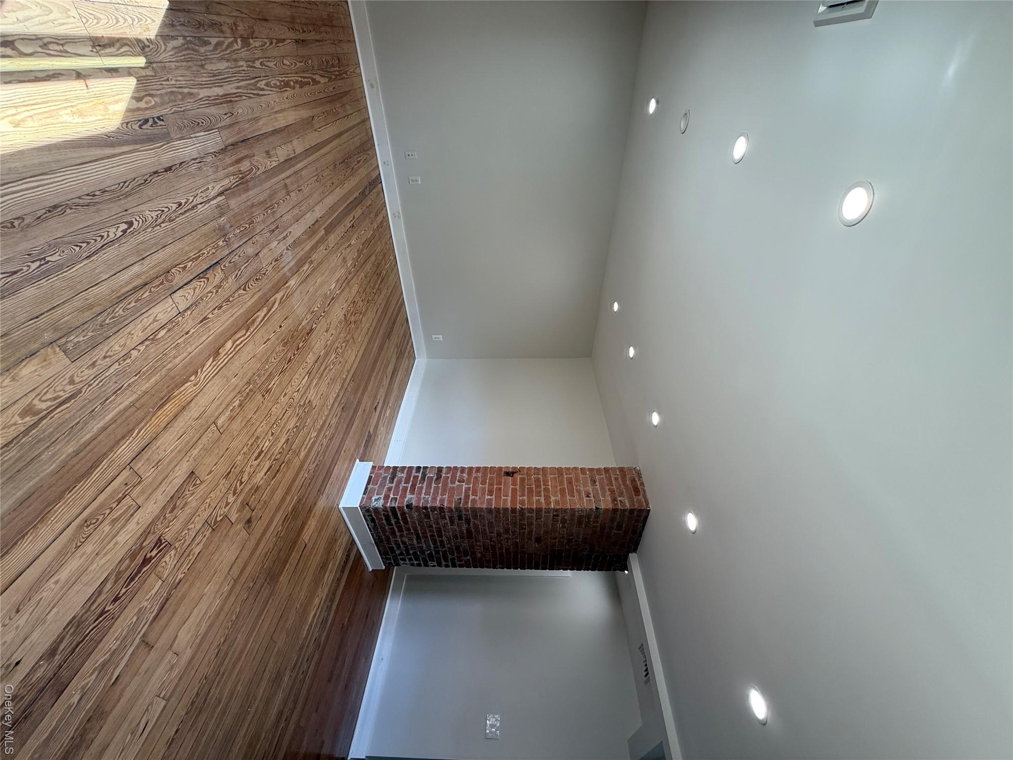 Photo 4 of this property