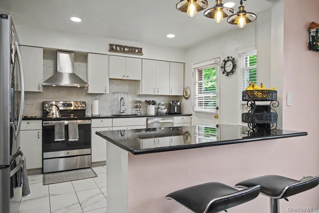 Photo 6 of this property
