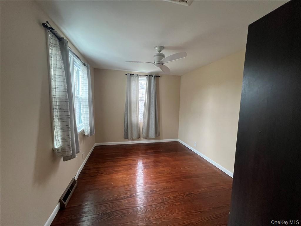Photo 4 of this property