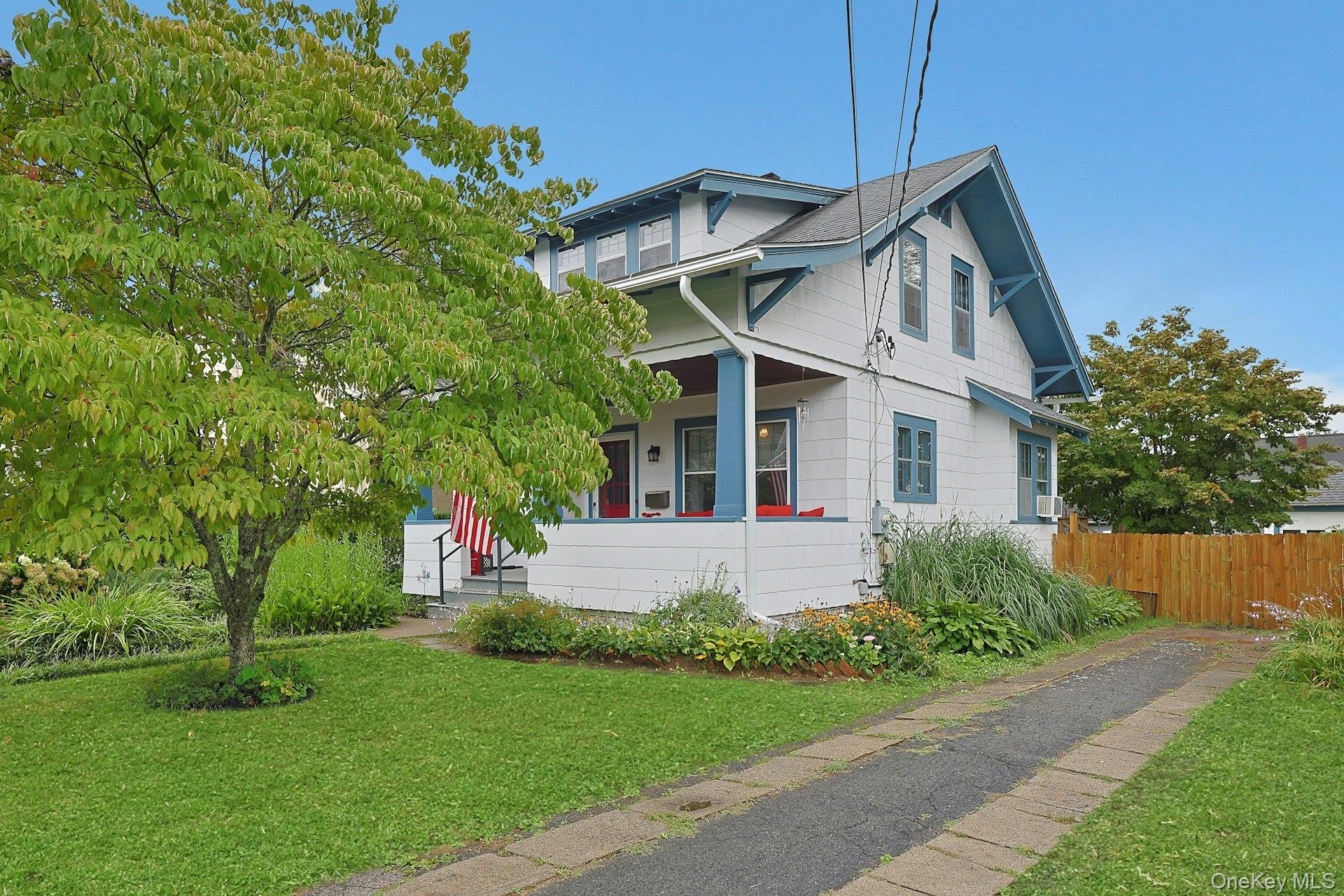 Photo 4 of this property