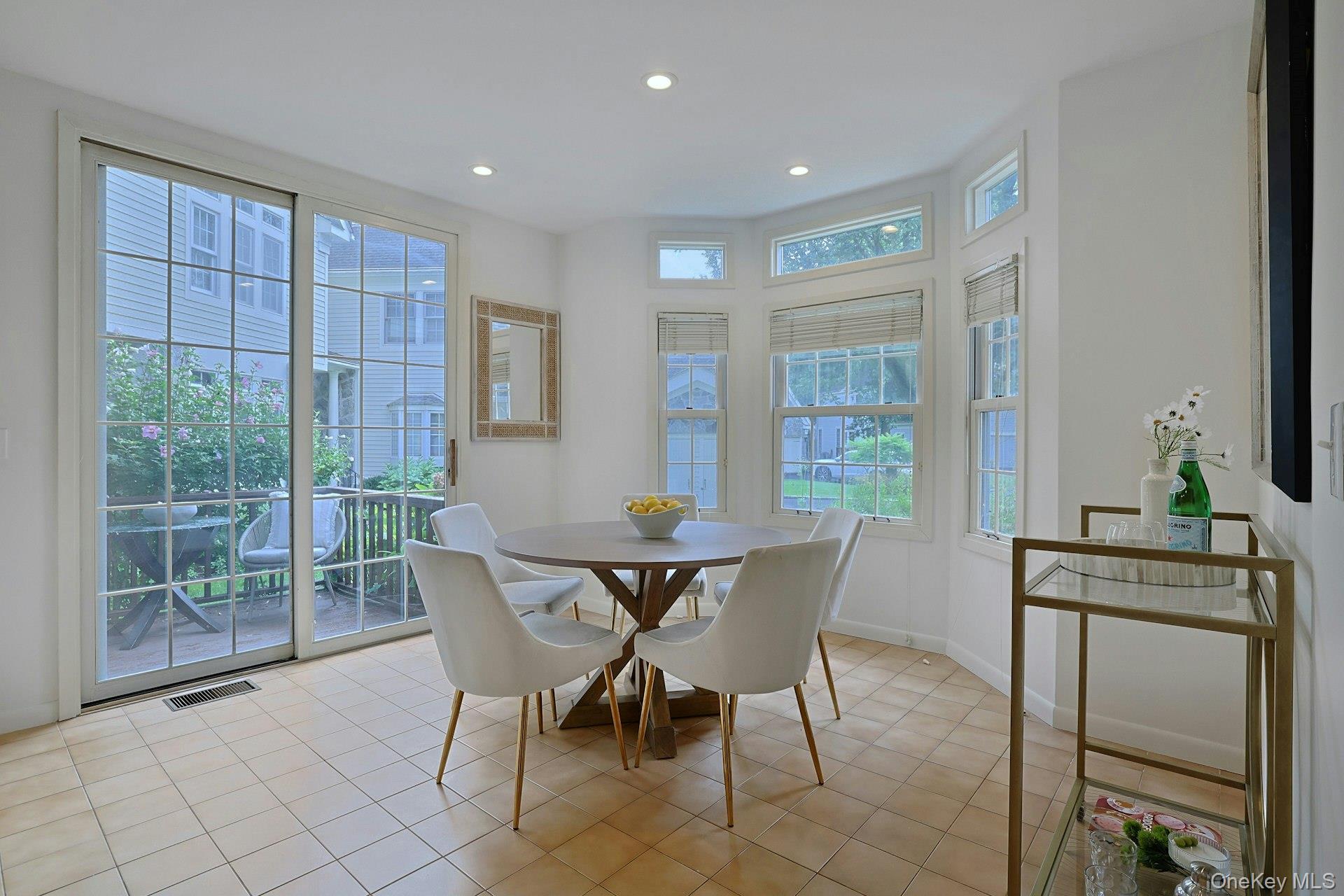 Photo 4 of this property