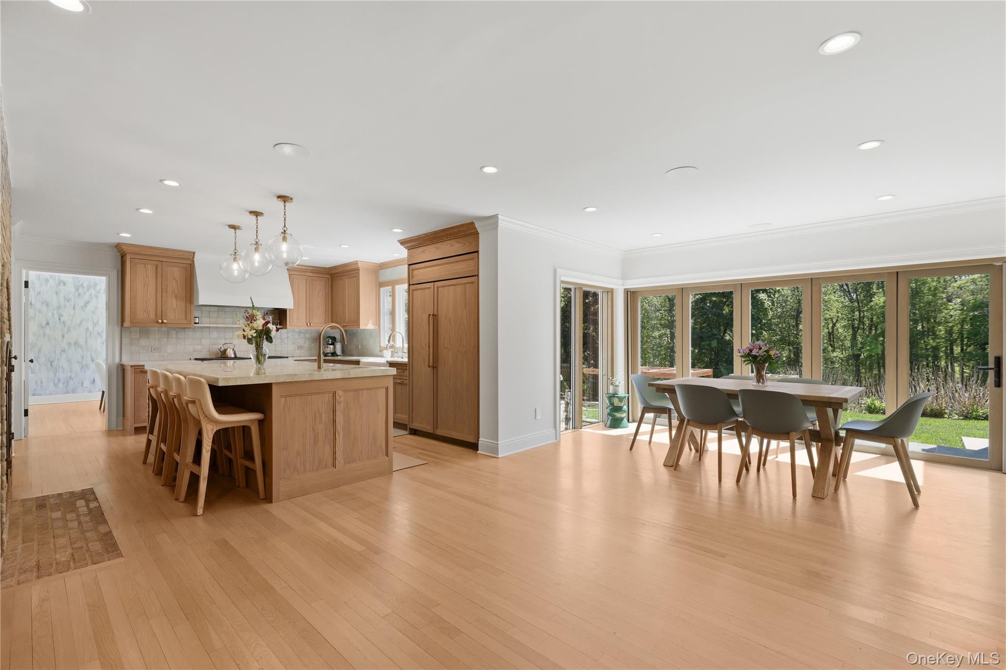 Photo 4 of this property
