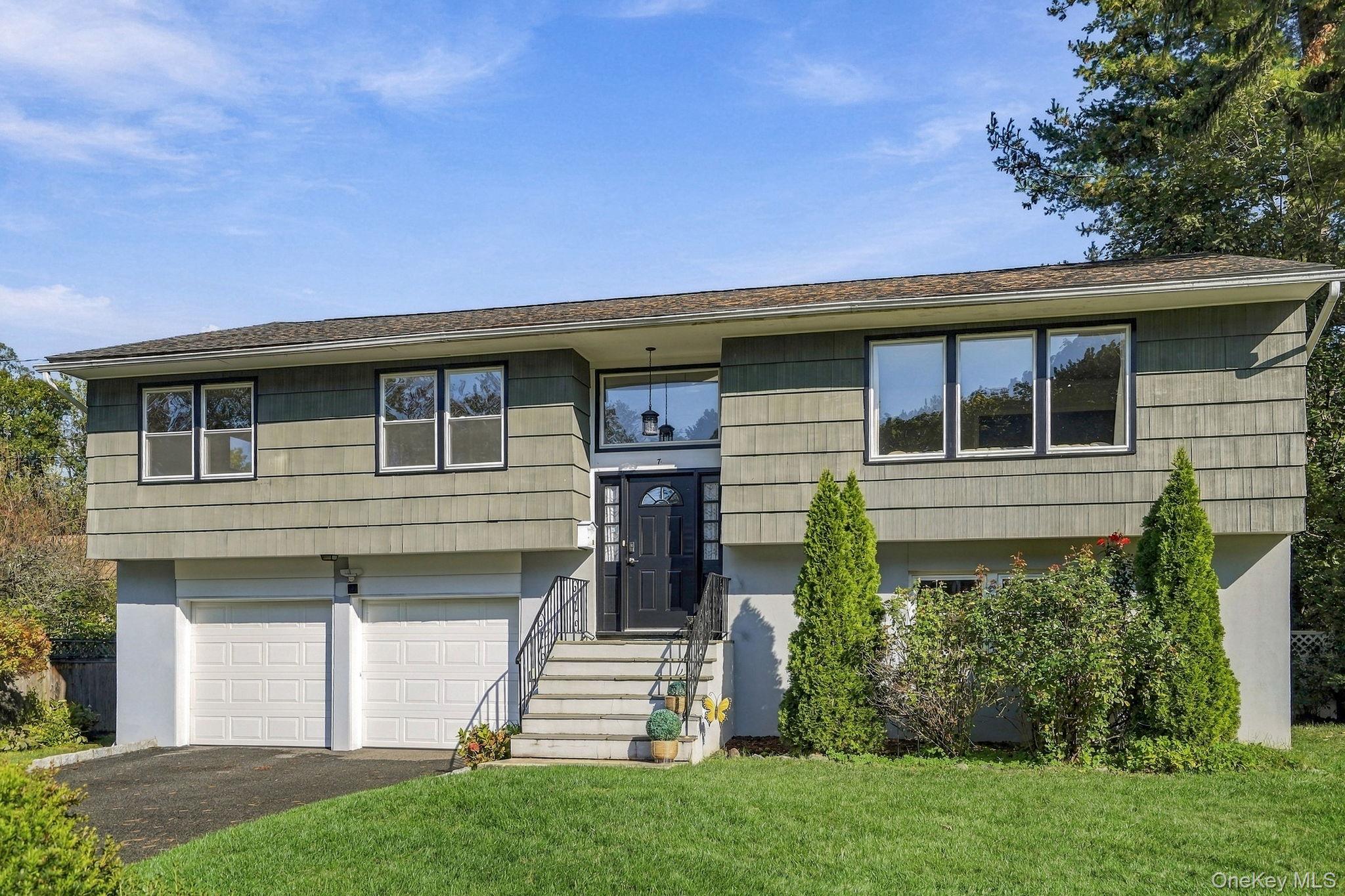 Photo 4 of this property