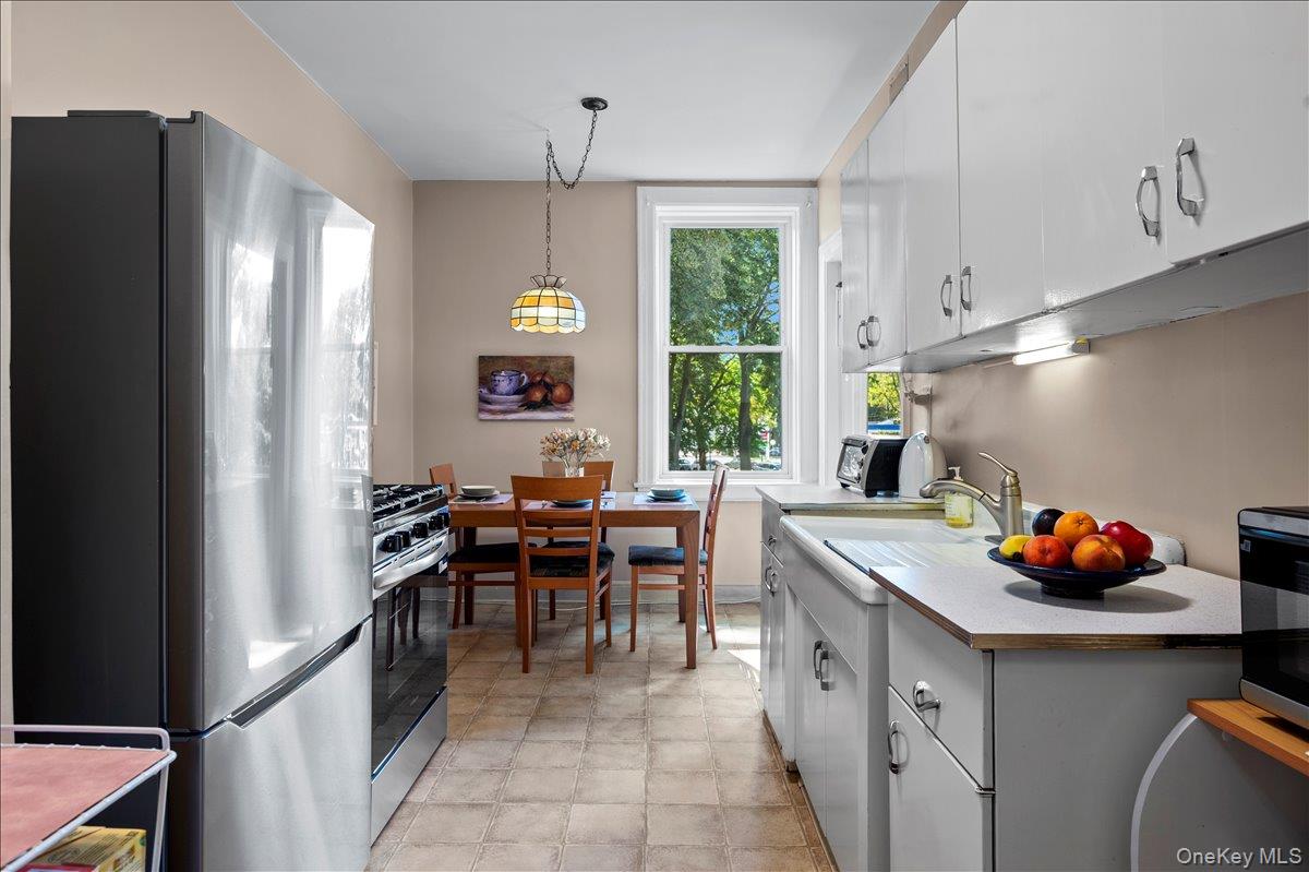 Photo 9 of this property