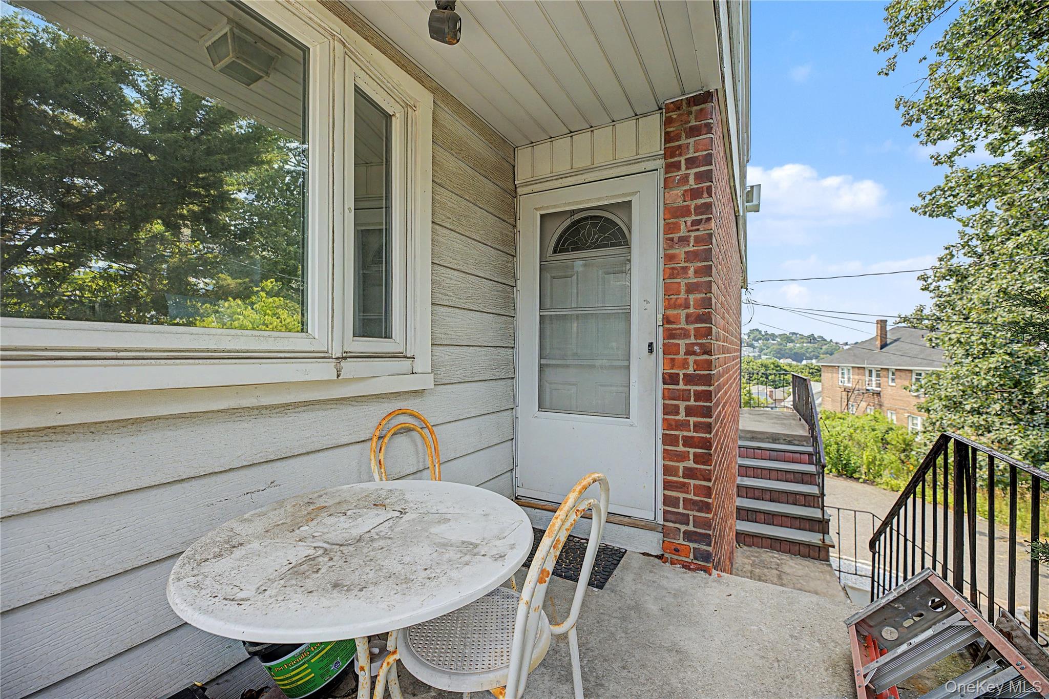 Photo 4 of this property