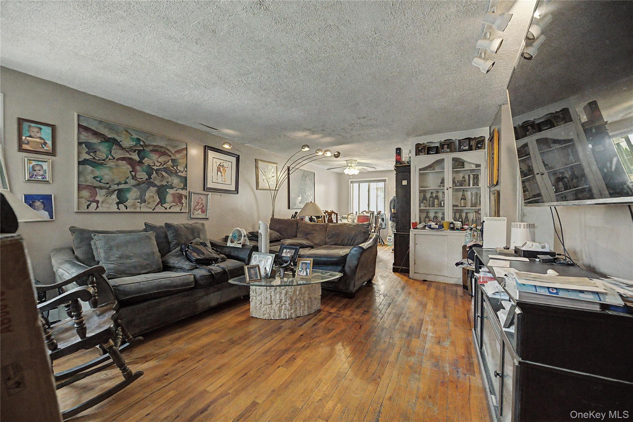 Photo 6 of this property