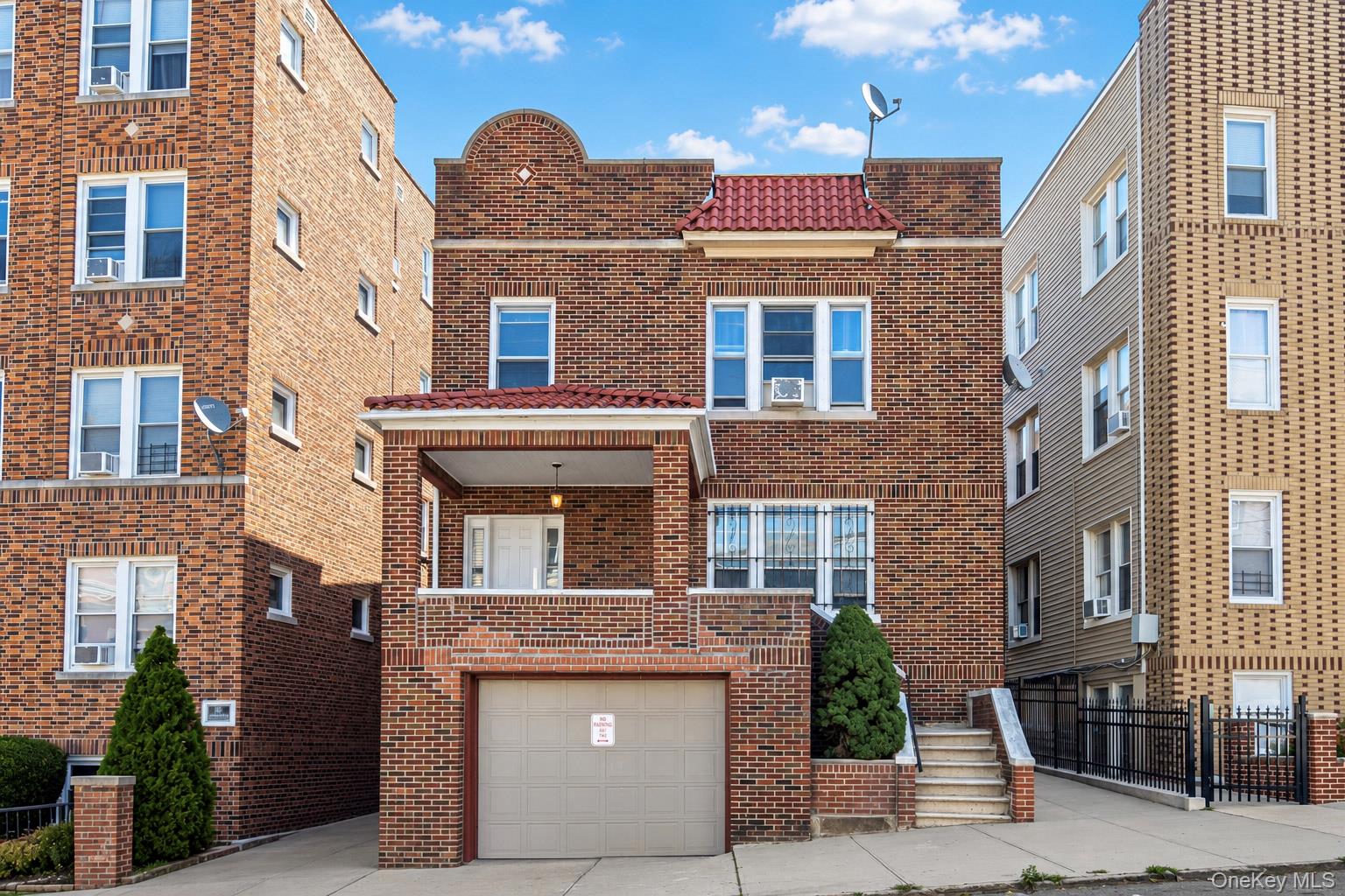 Well maintained, wonderful investment, or live on site.  4 family with...