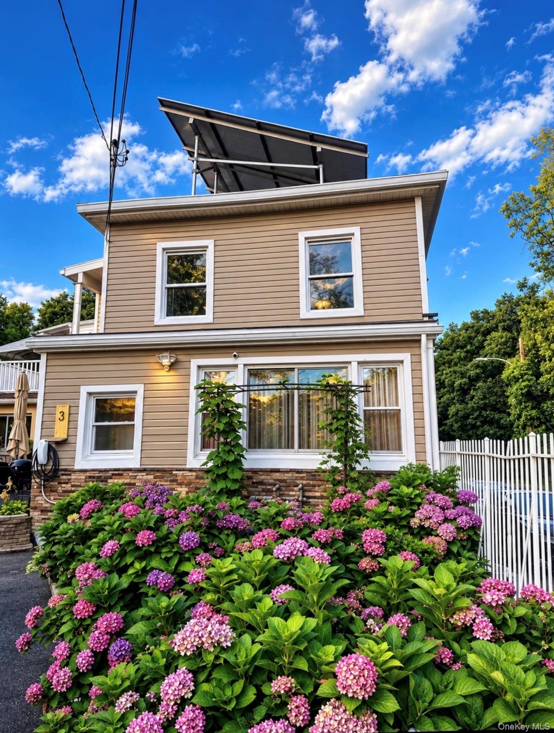 Welcome home to this beautifully renovated 2-bedroom apartment, ideall...