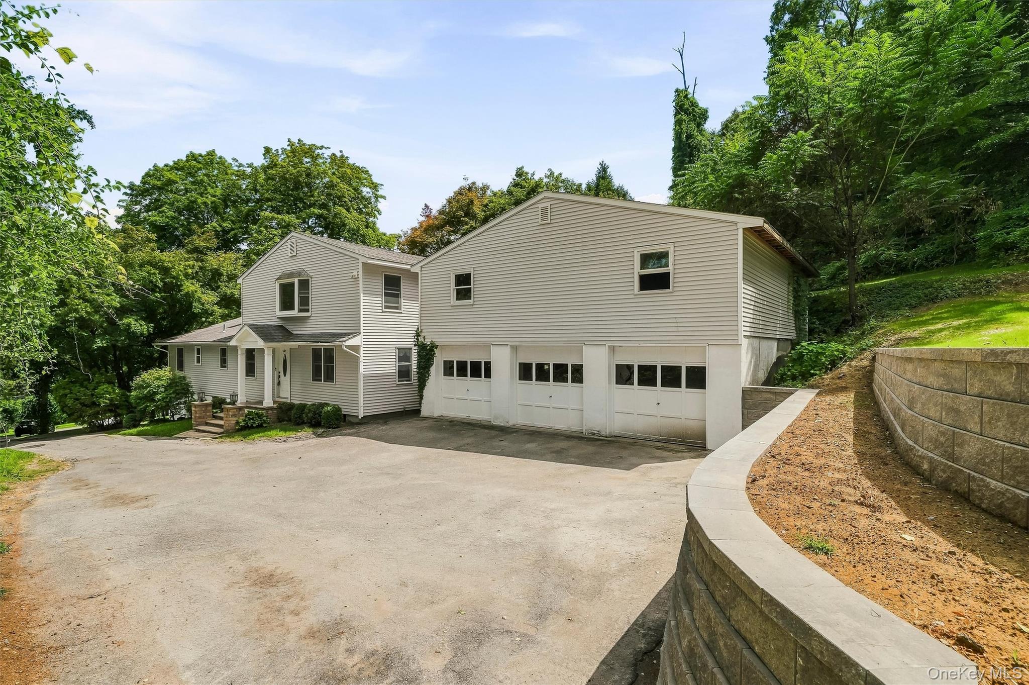 Photo 4 of this property