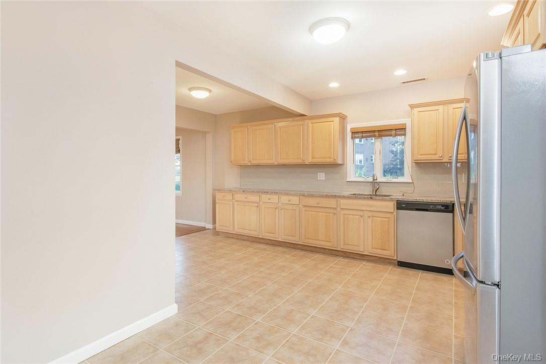 Photo 6 of this property