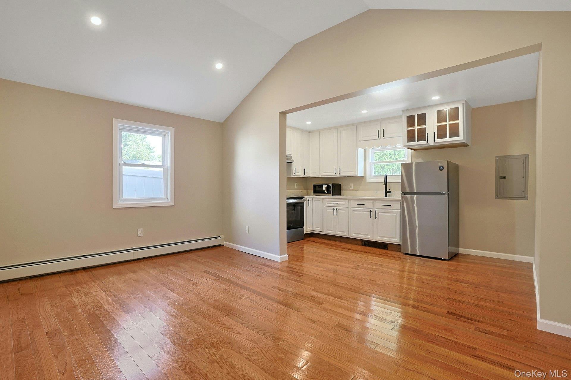 Photo 4 of this property