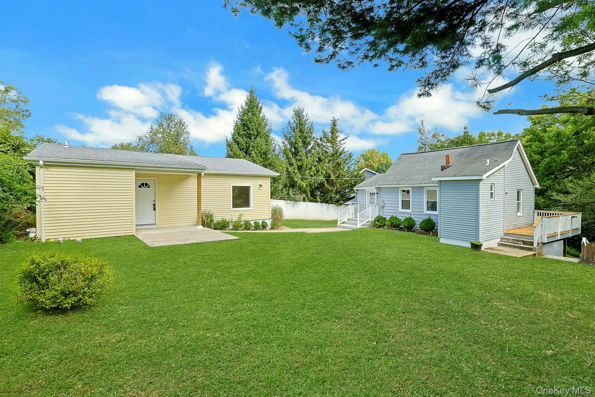Excellent Two-House Investment Opportunity! This unique property featu...