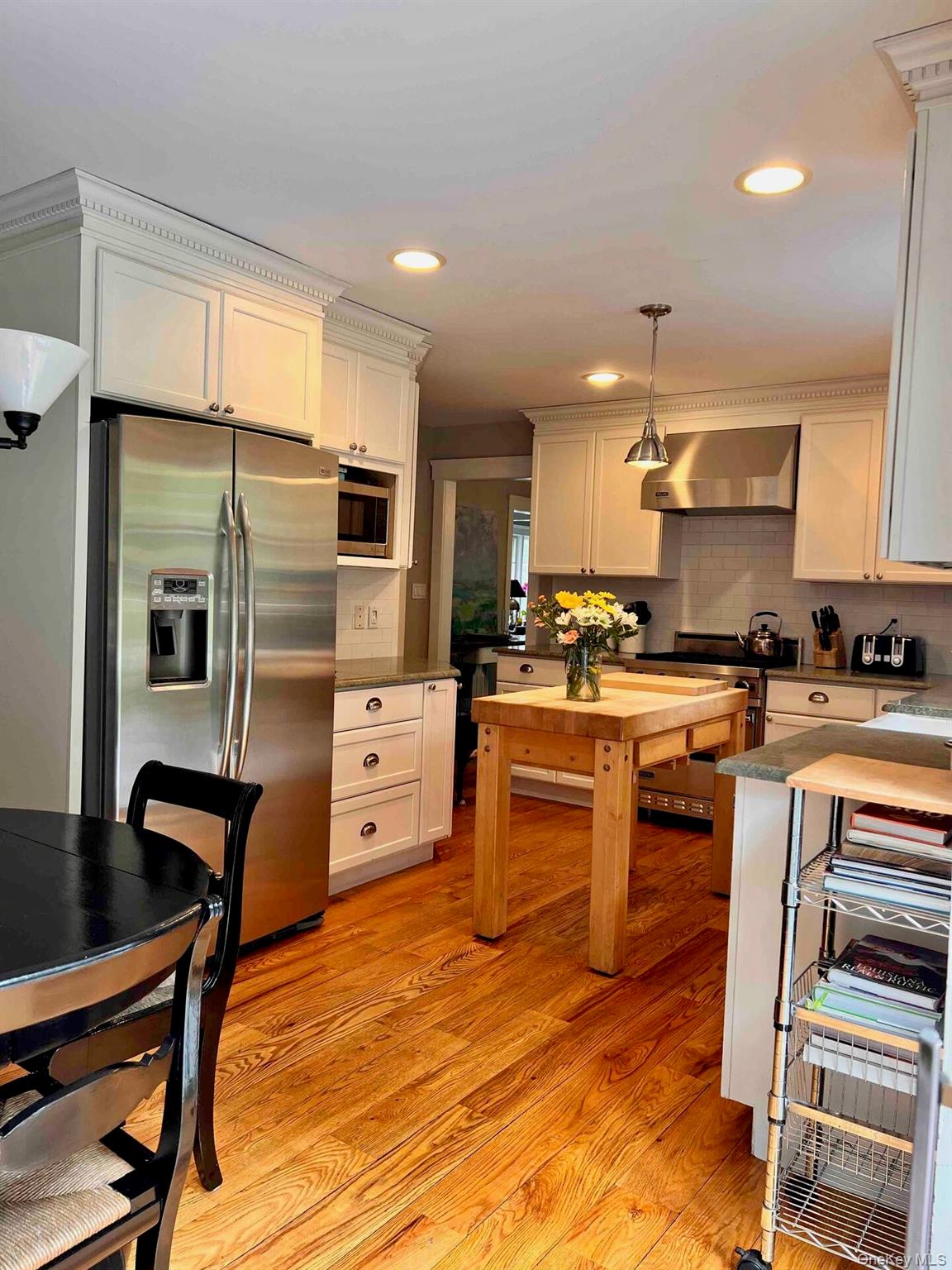 Photo 4 of this property