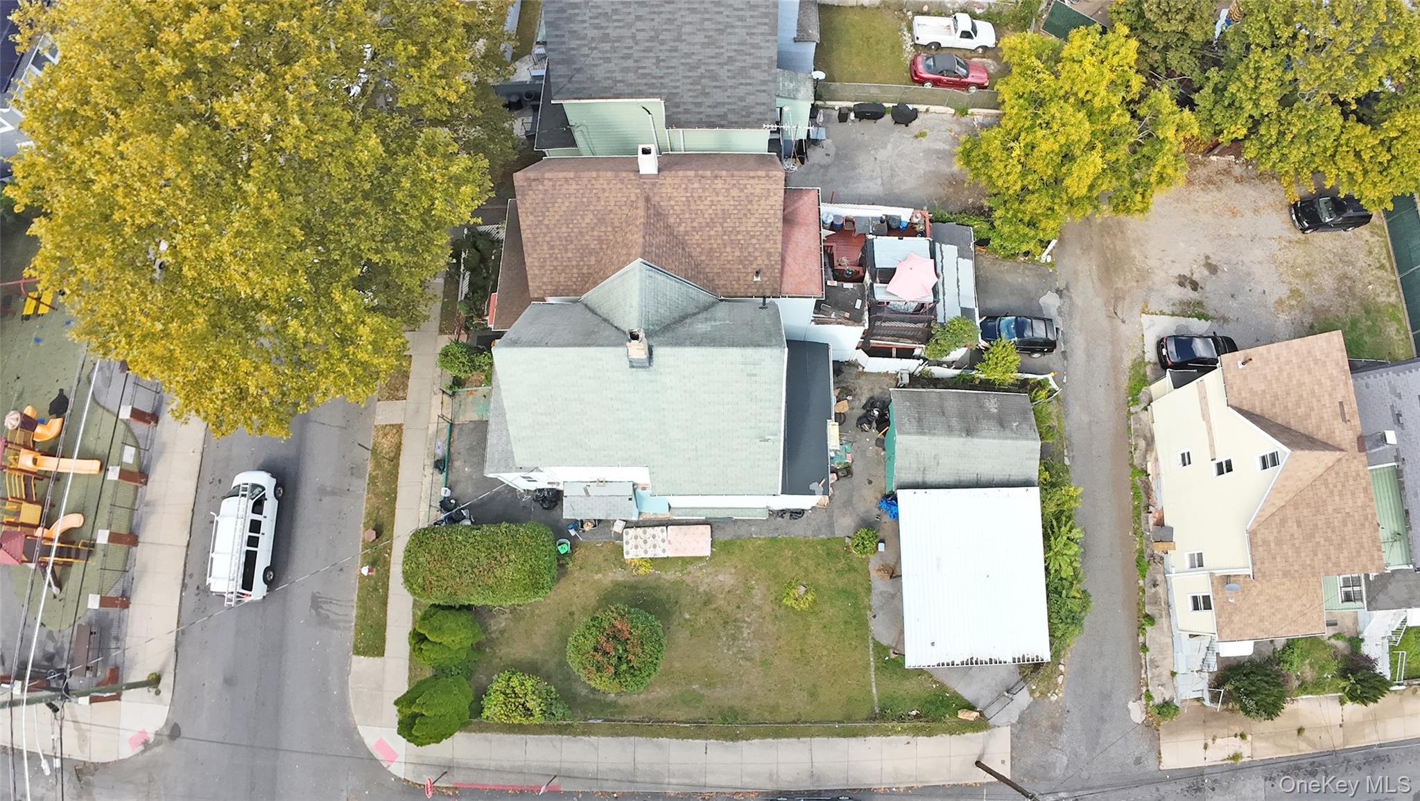 Photo 4 of this property
