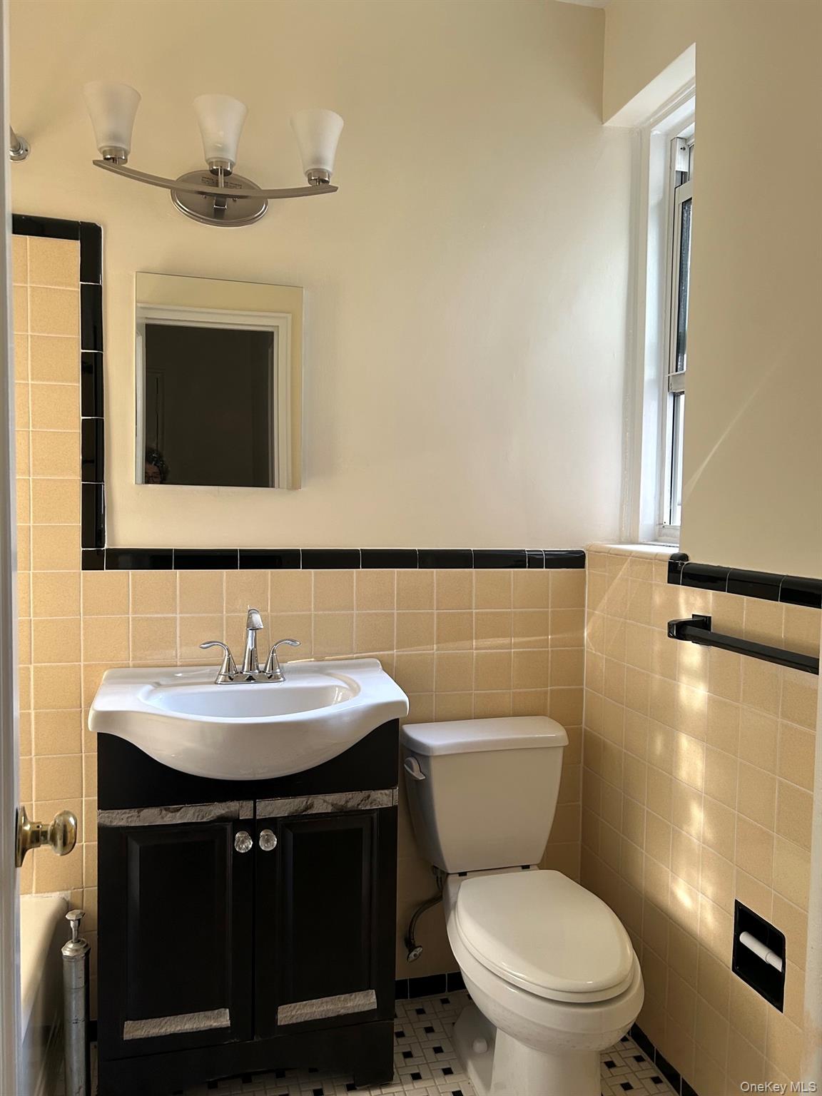 Photo 7 of this property