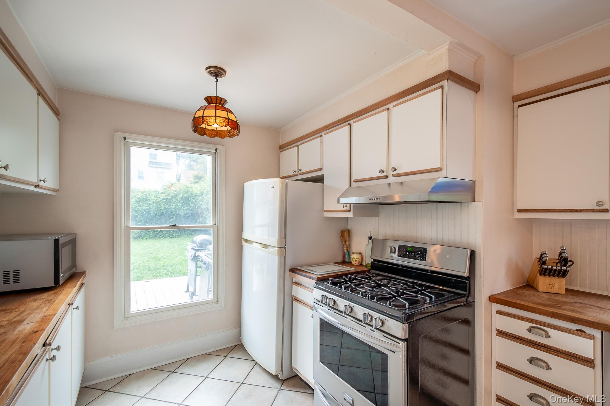 Photo 11 of this property
