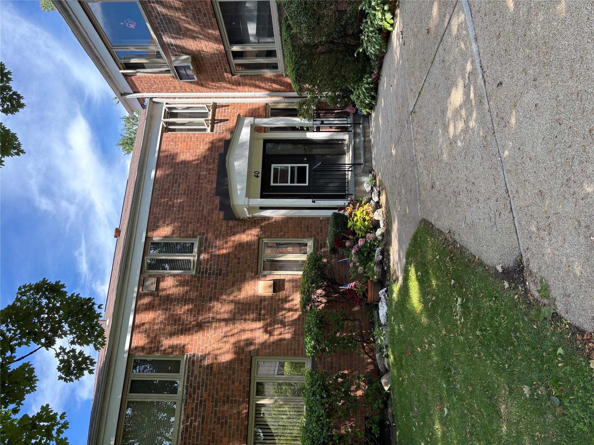 Photo 4 of this property