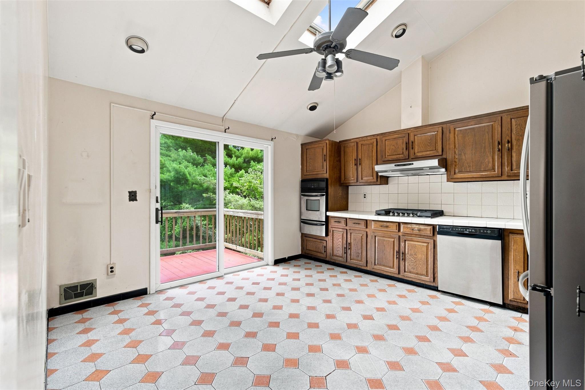 Photo 9 of this property