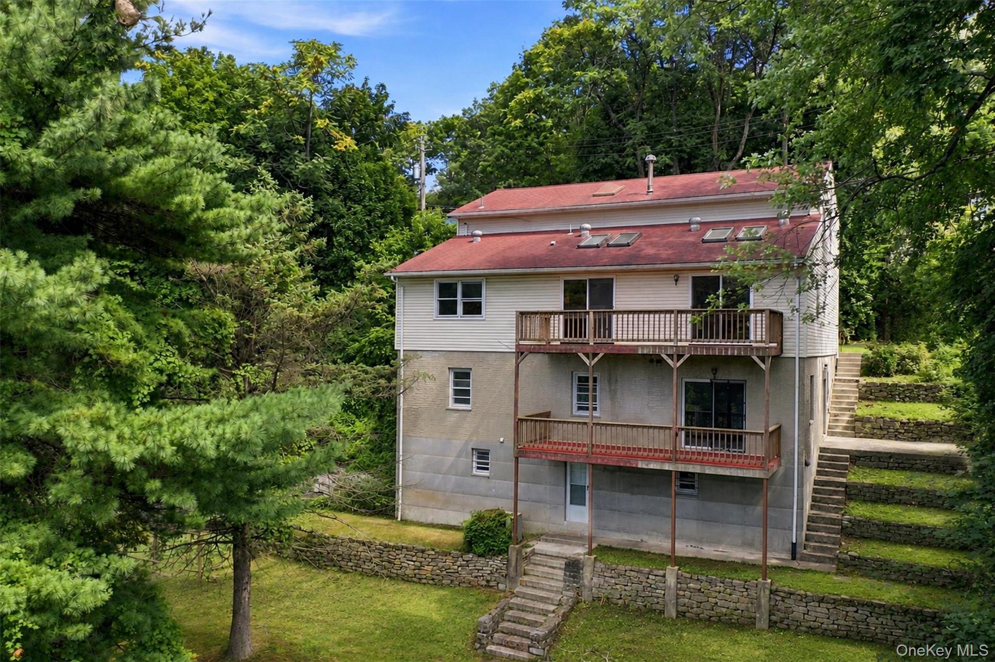 Photo 32 of this property