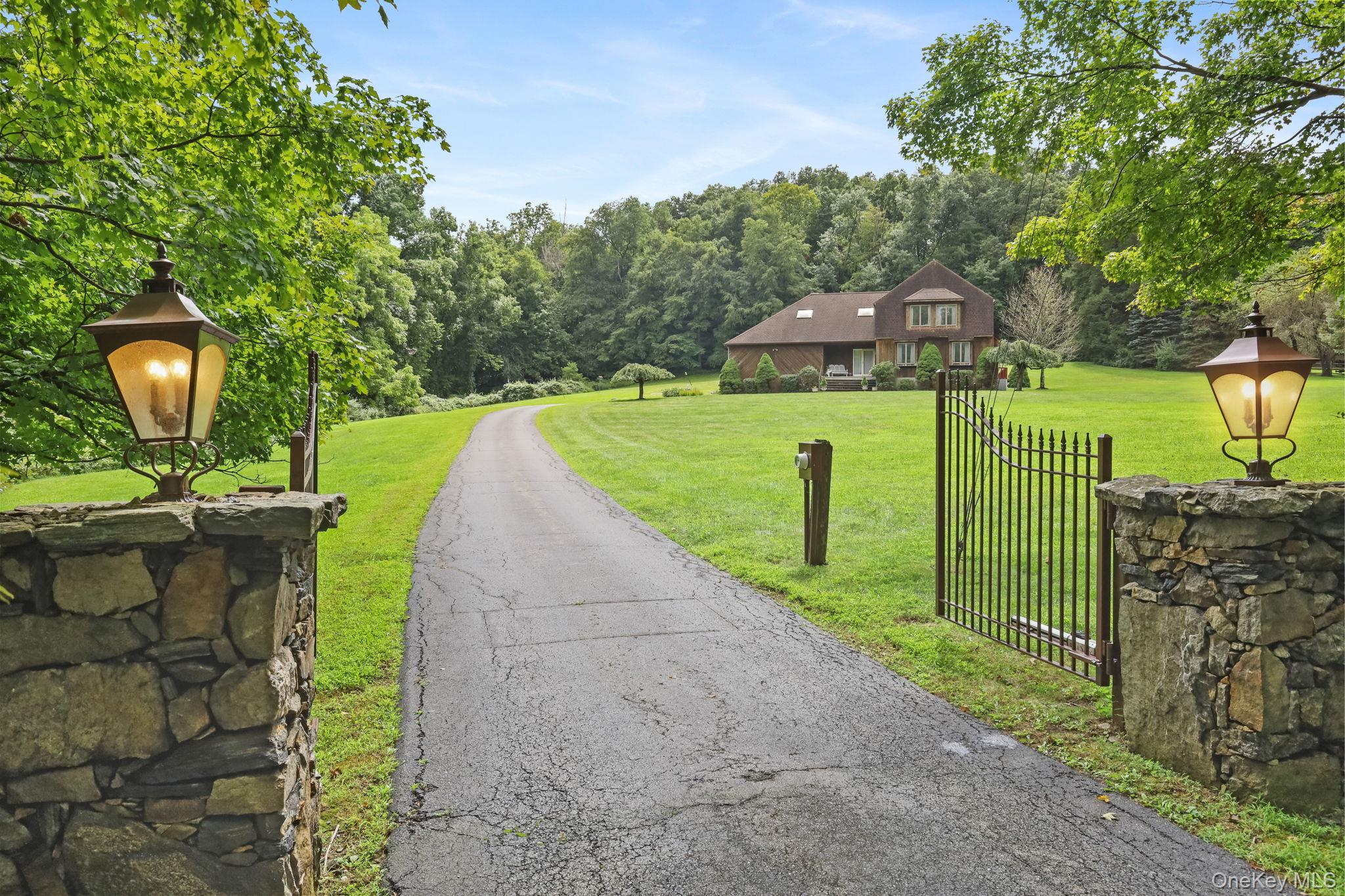 Photo 4 of this property