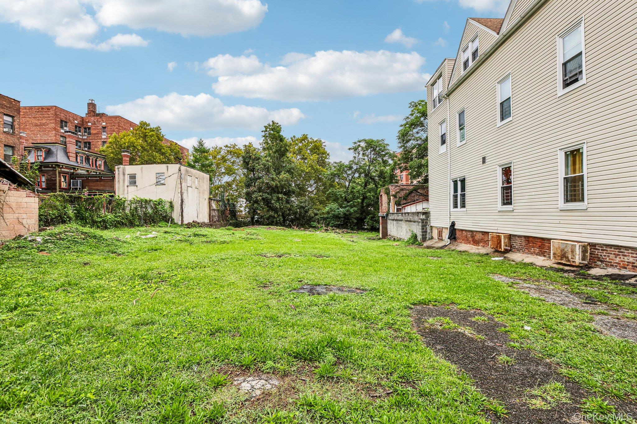 Photo 4 of this property