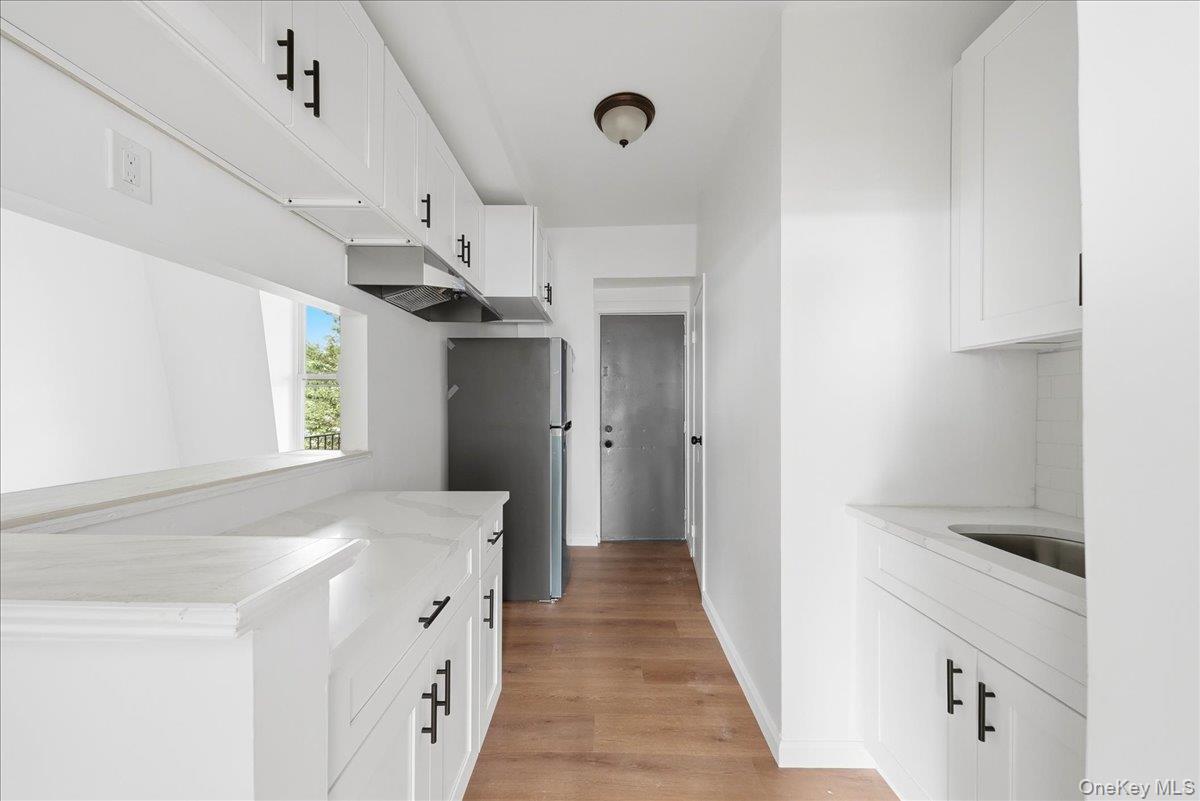 Photo 4 of this property