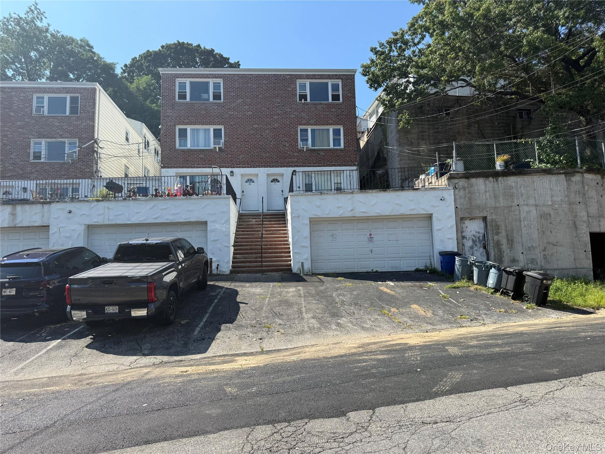 Beautifully Renovated 2-Bedroom Duplex with Patio, Storage & Laundry I...