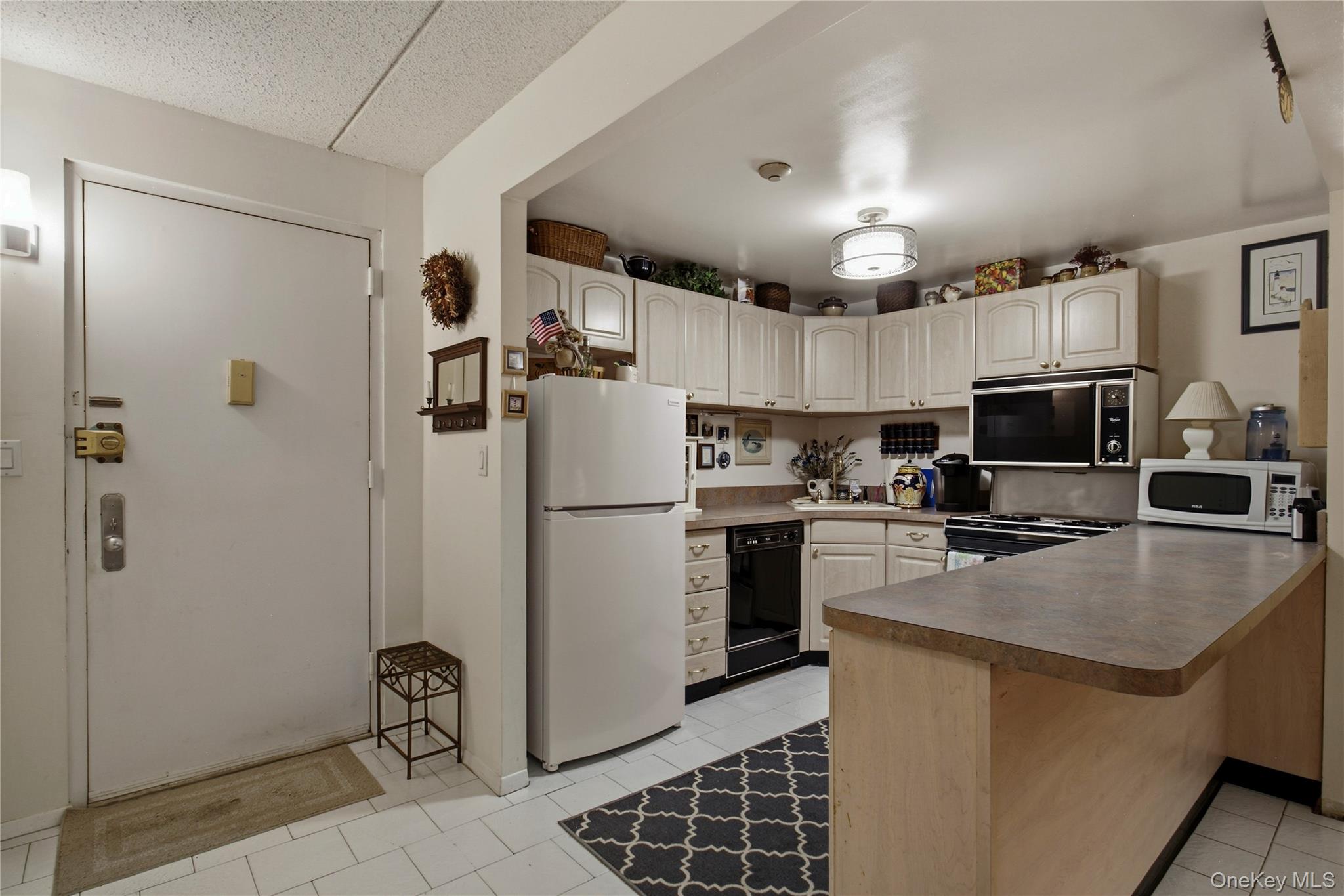 Photo 10 of this property