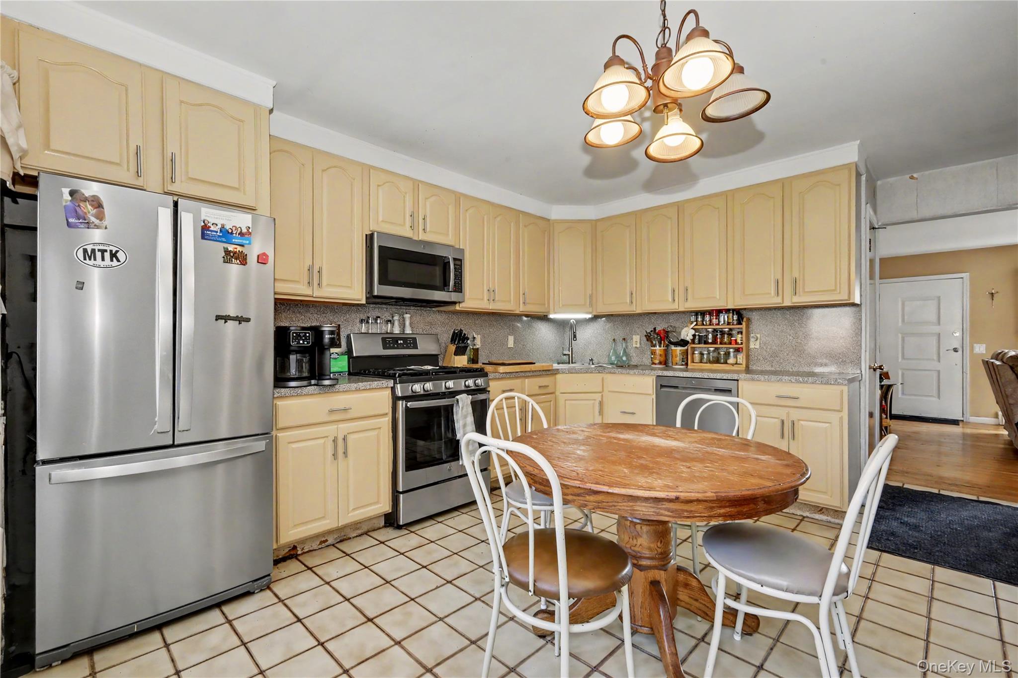 Photo 3 of this property