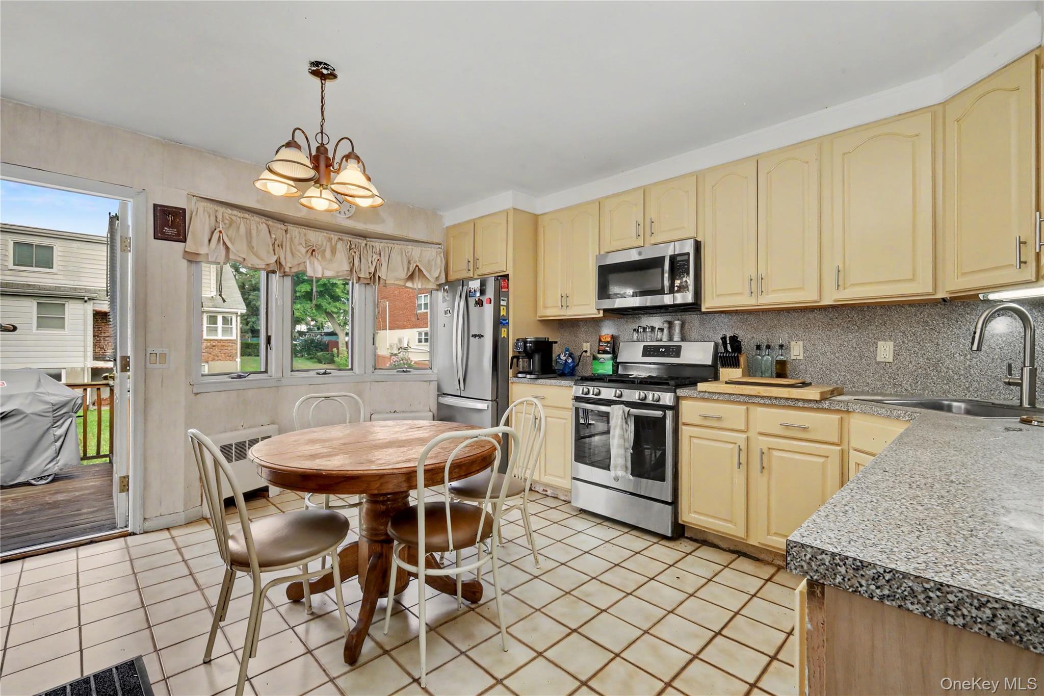 Photo 4 of this property