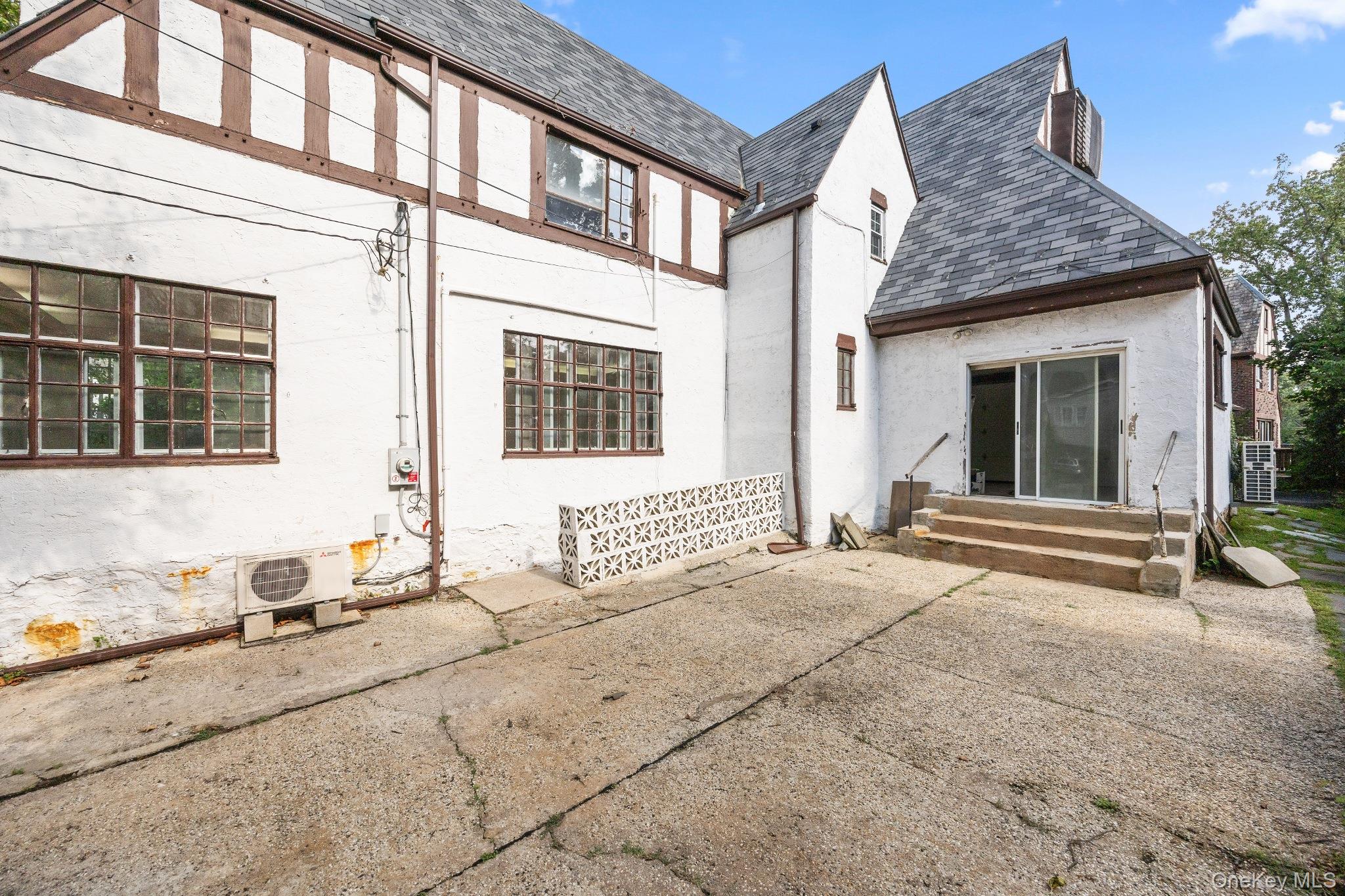 Photo 33 of this property
