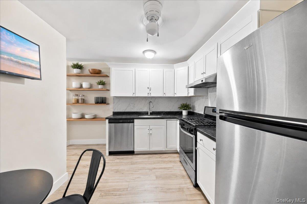 Photo 7 of this property