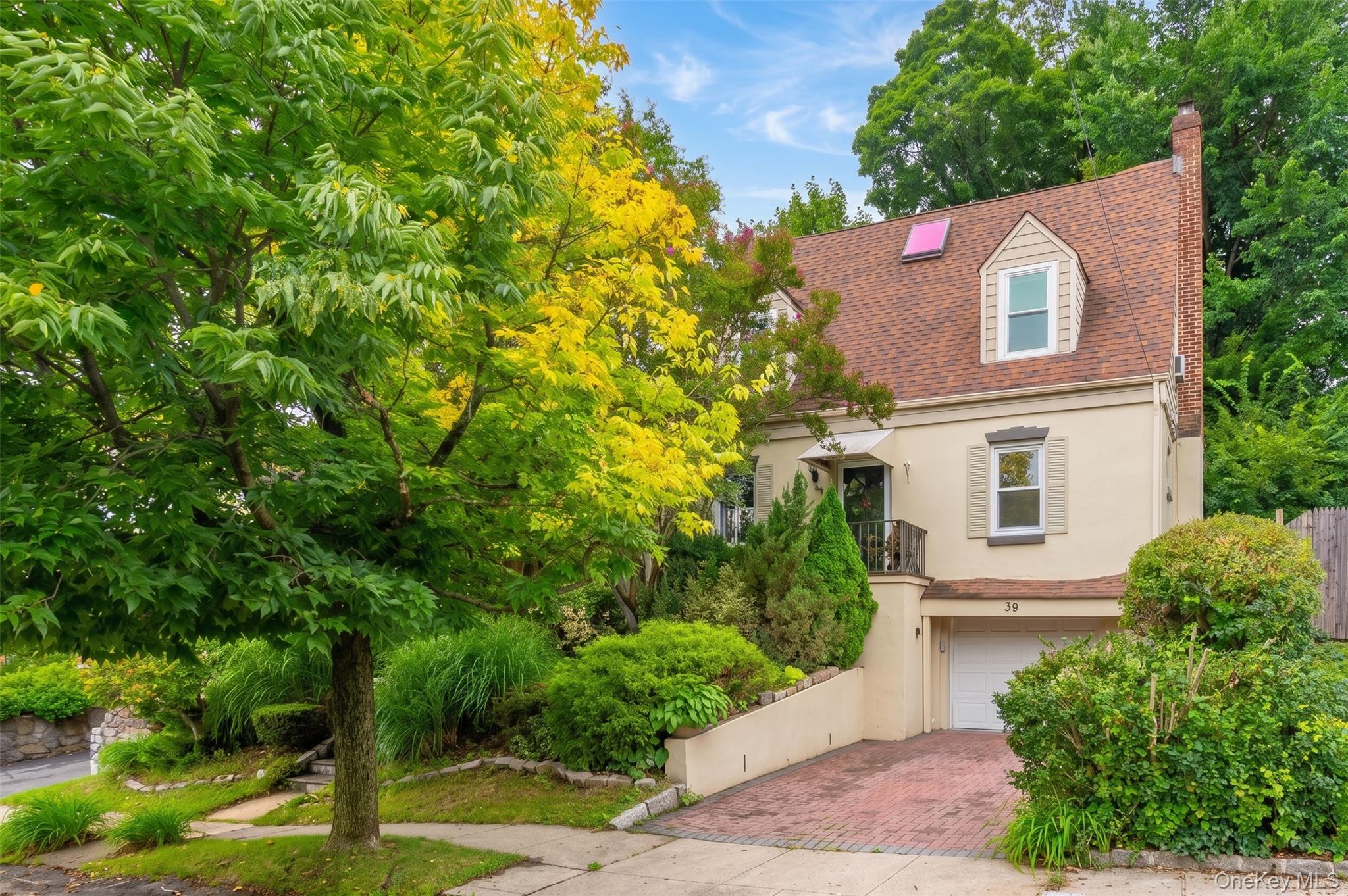 Do you love the details and craftsmanship of prewar construction? Do y...