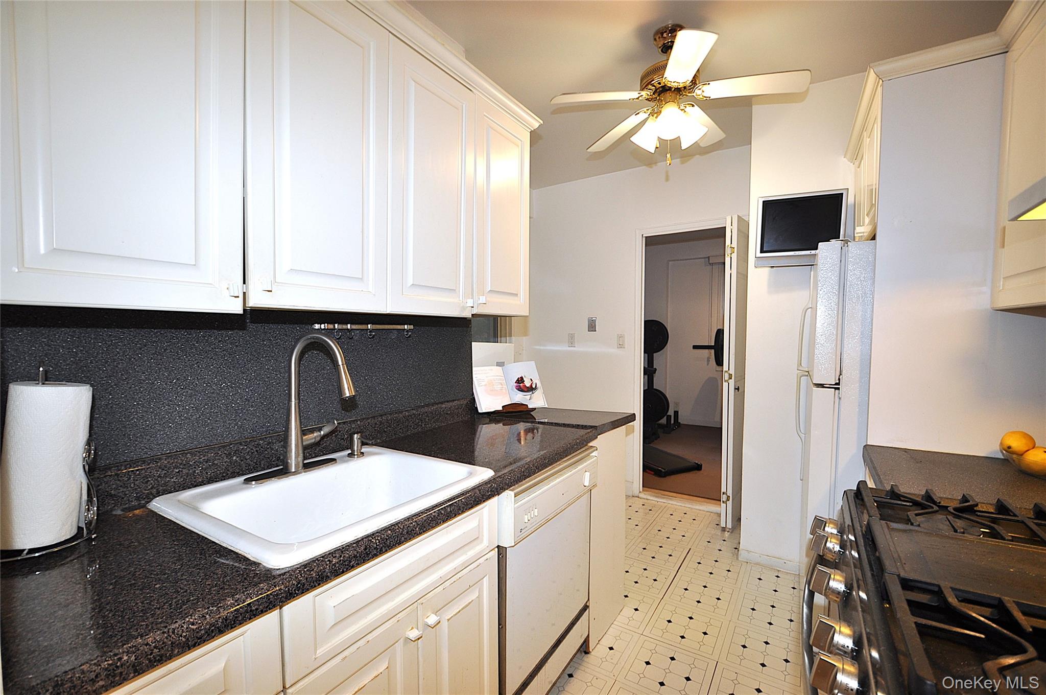 Photo 5 of this property