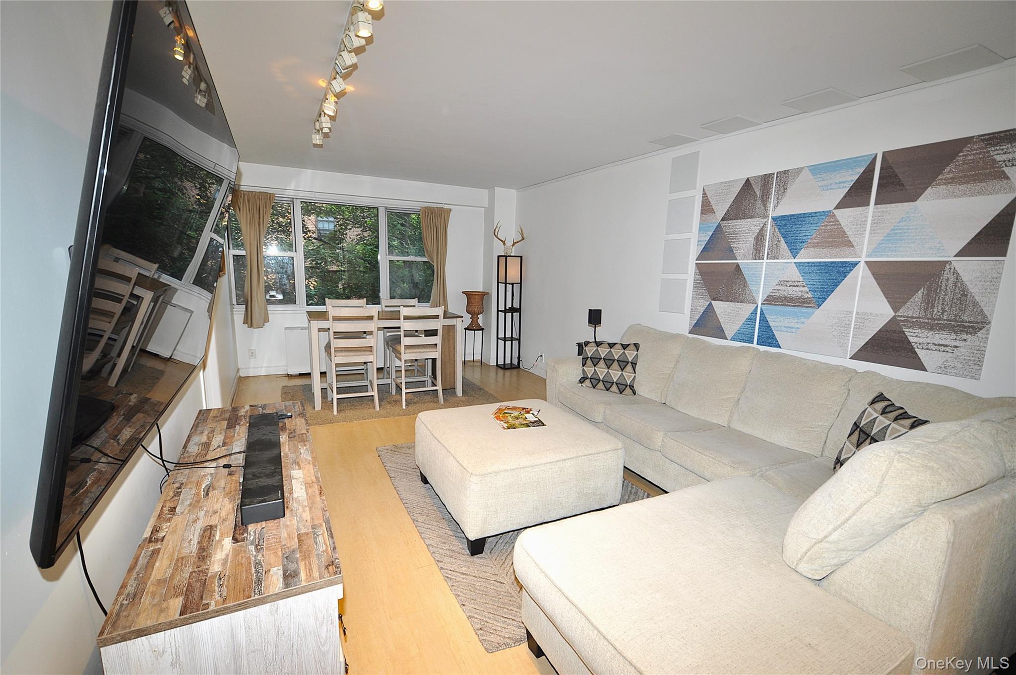 Welcome to Garth Essex—the only co-op on Garth Road offering central A...