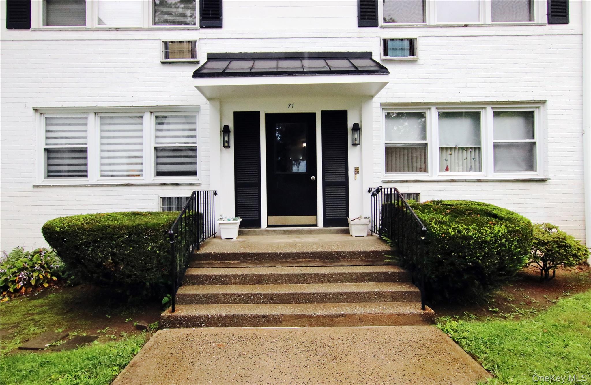 Photo 3 of this property