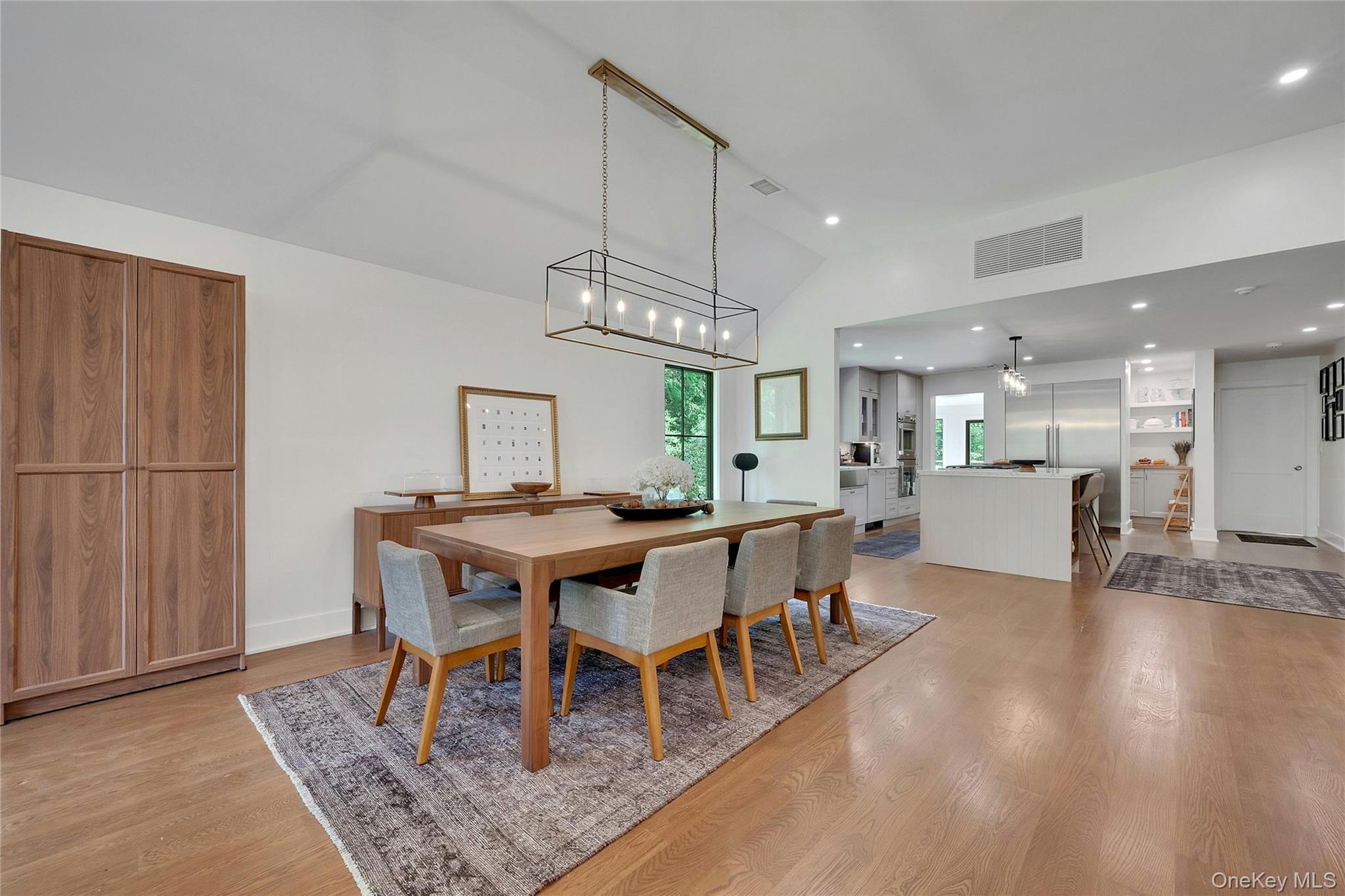 Photo 7 of this property