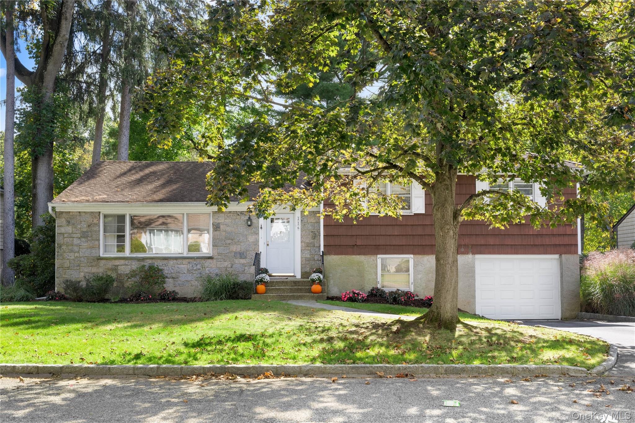 Welcome to 226 Rosehill Ave, a 3 bedroom, 2 full bath single family sp...