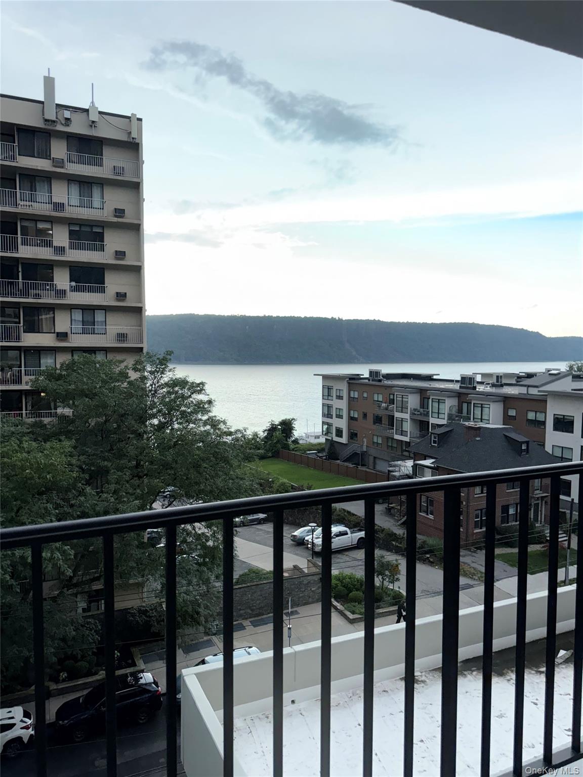 Luxury Waterfront Living with Panoramic Hudson River Views

If you’re...