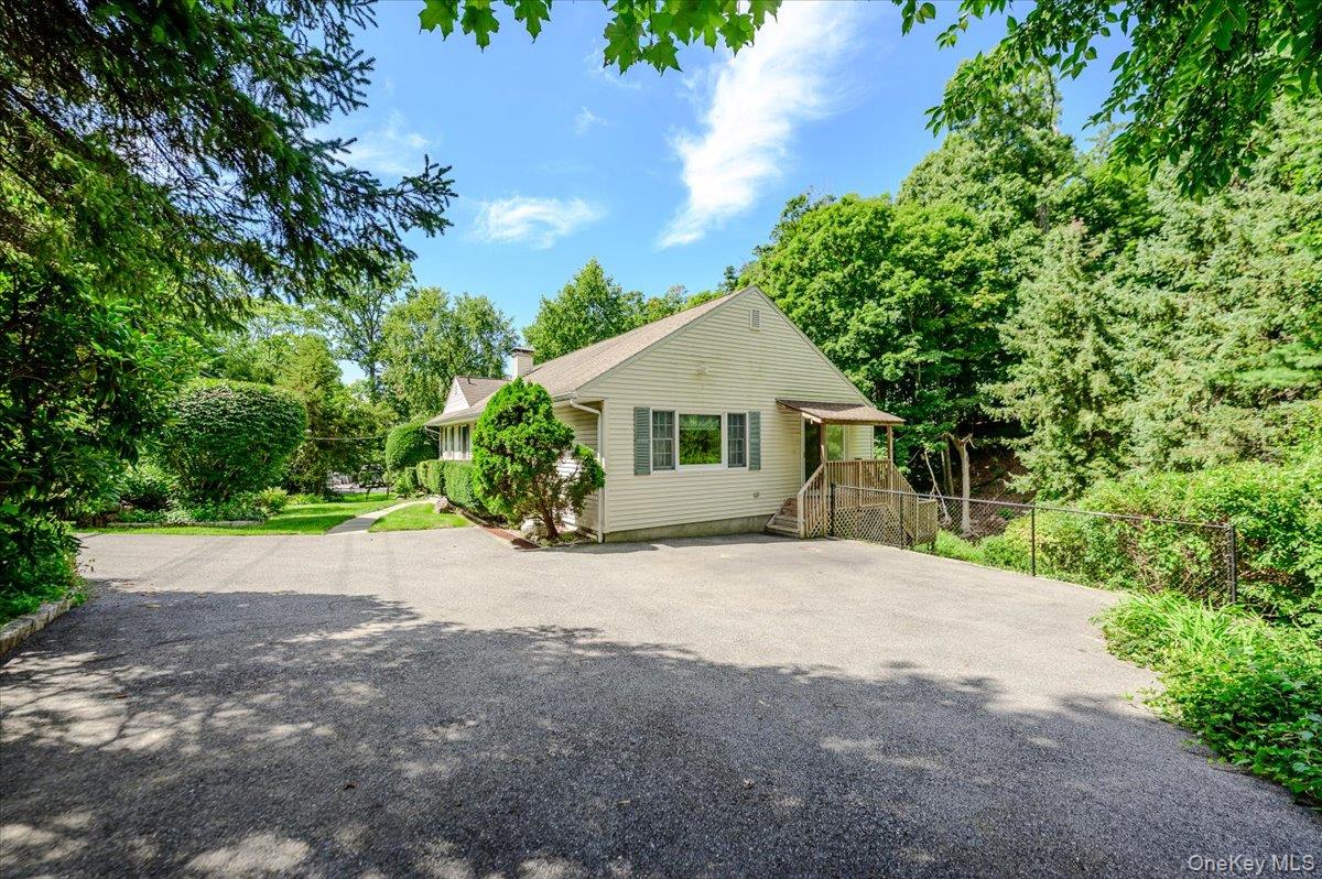 Photo 4 of this property