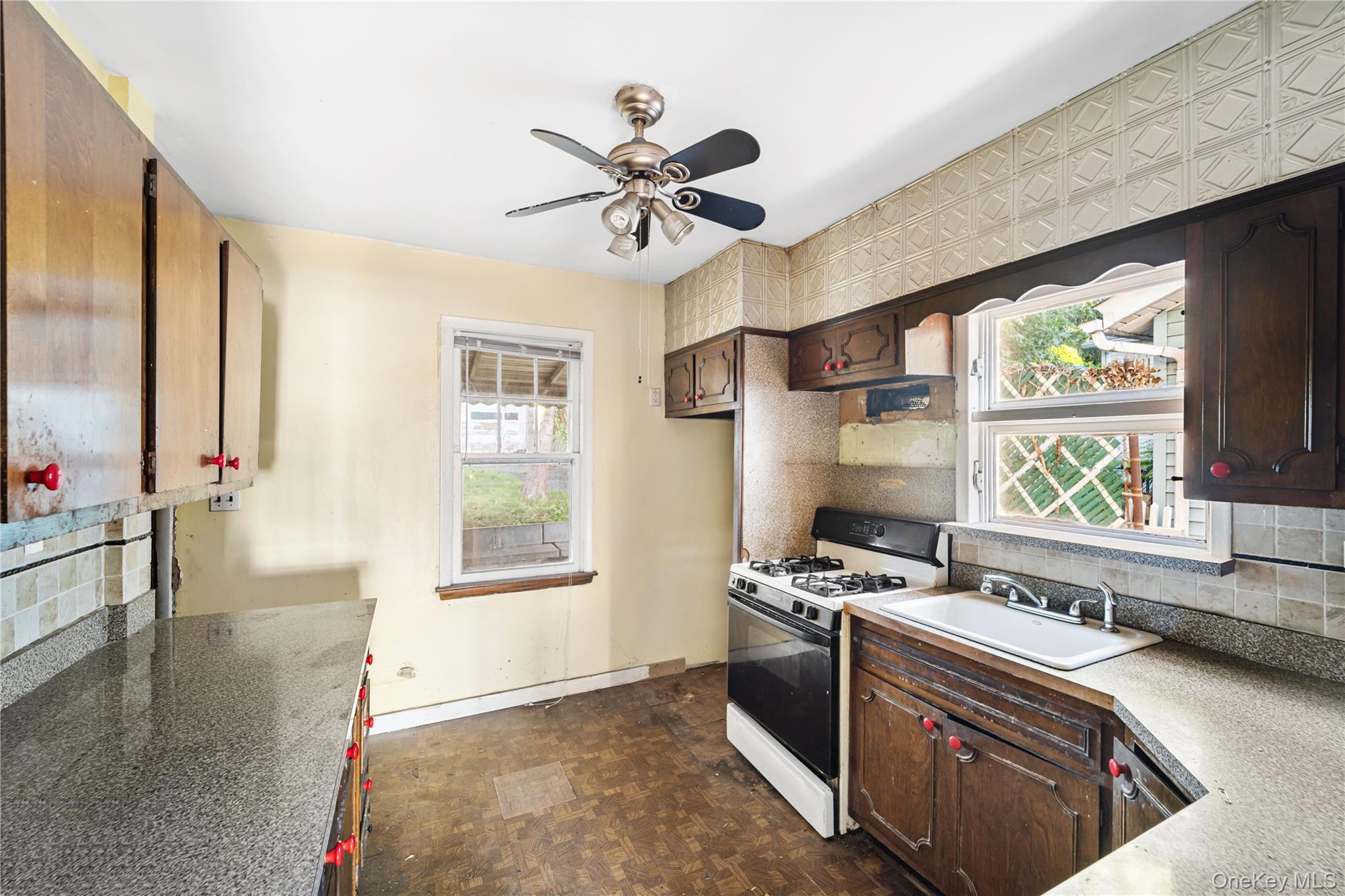 Photo 6 of this property