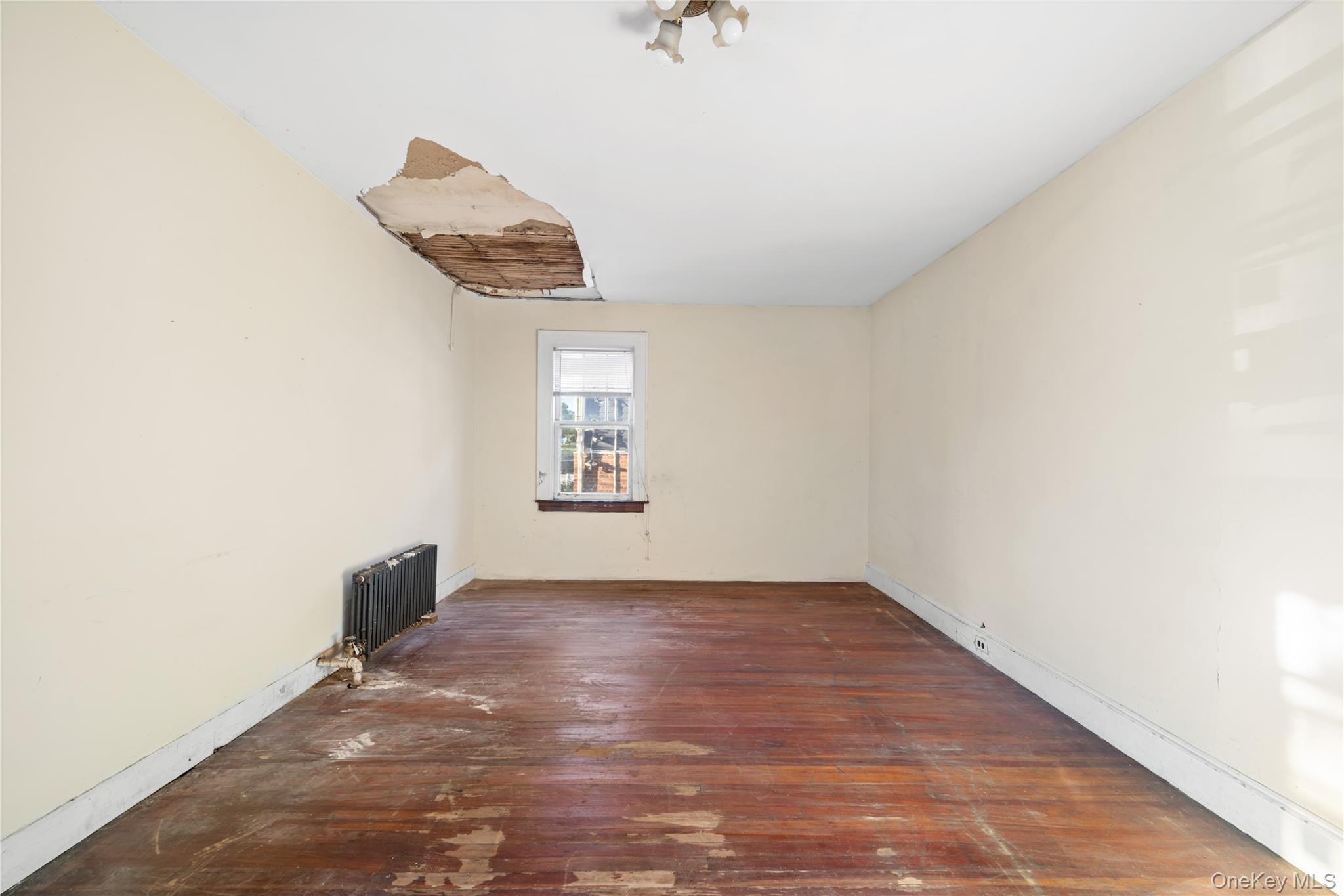 Photo 4 of this property