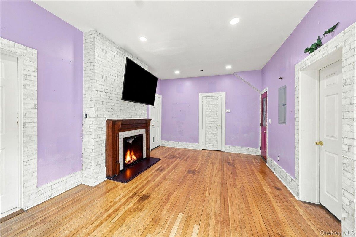 Photo 6 of this property