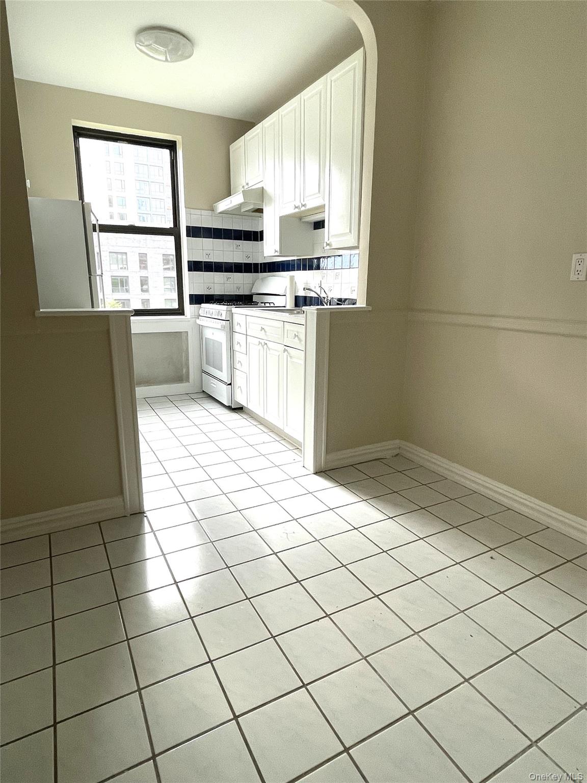Photo 6 of this property