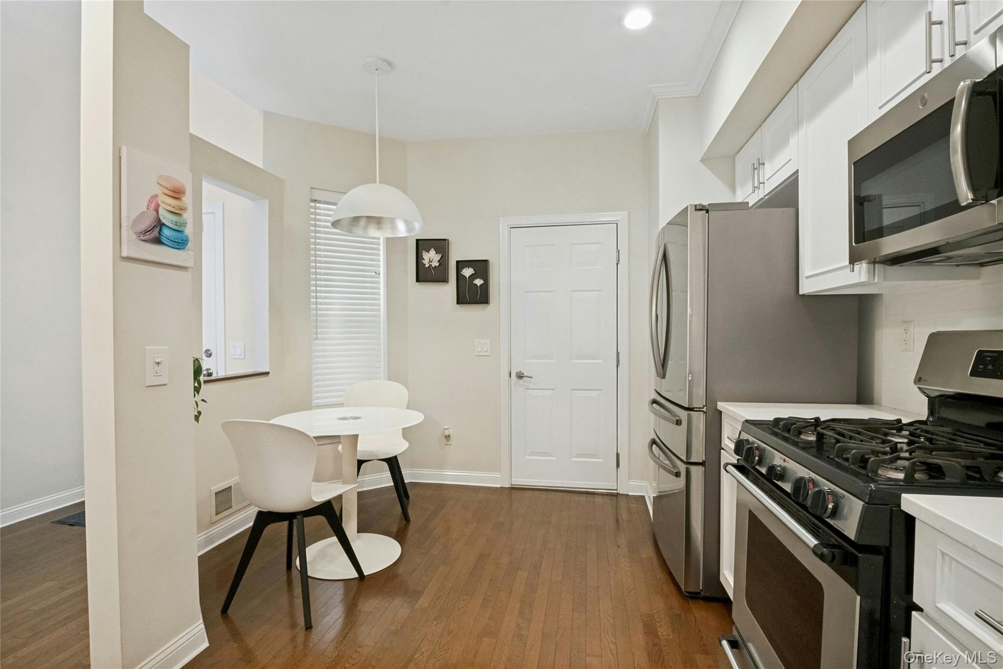 Photo 5 of this property