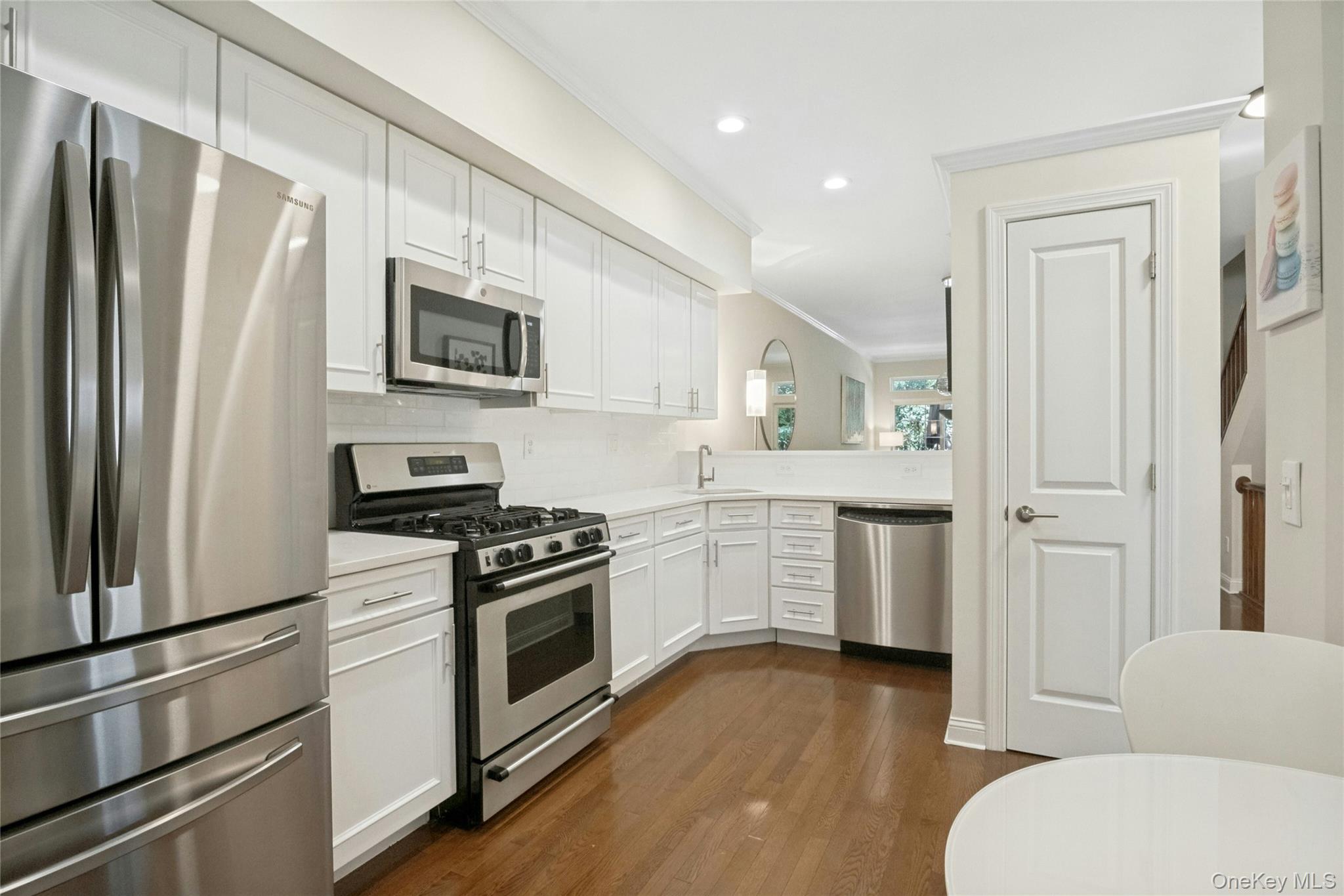 Photo 4 of this property