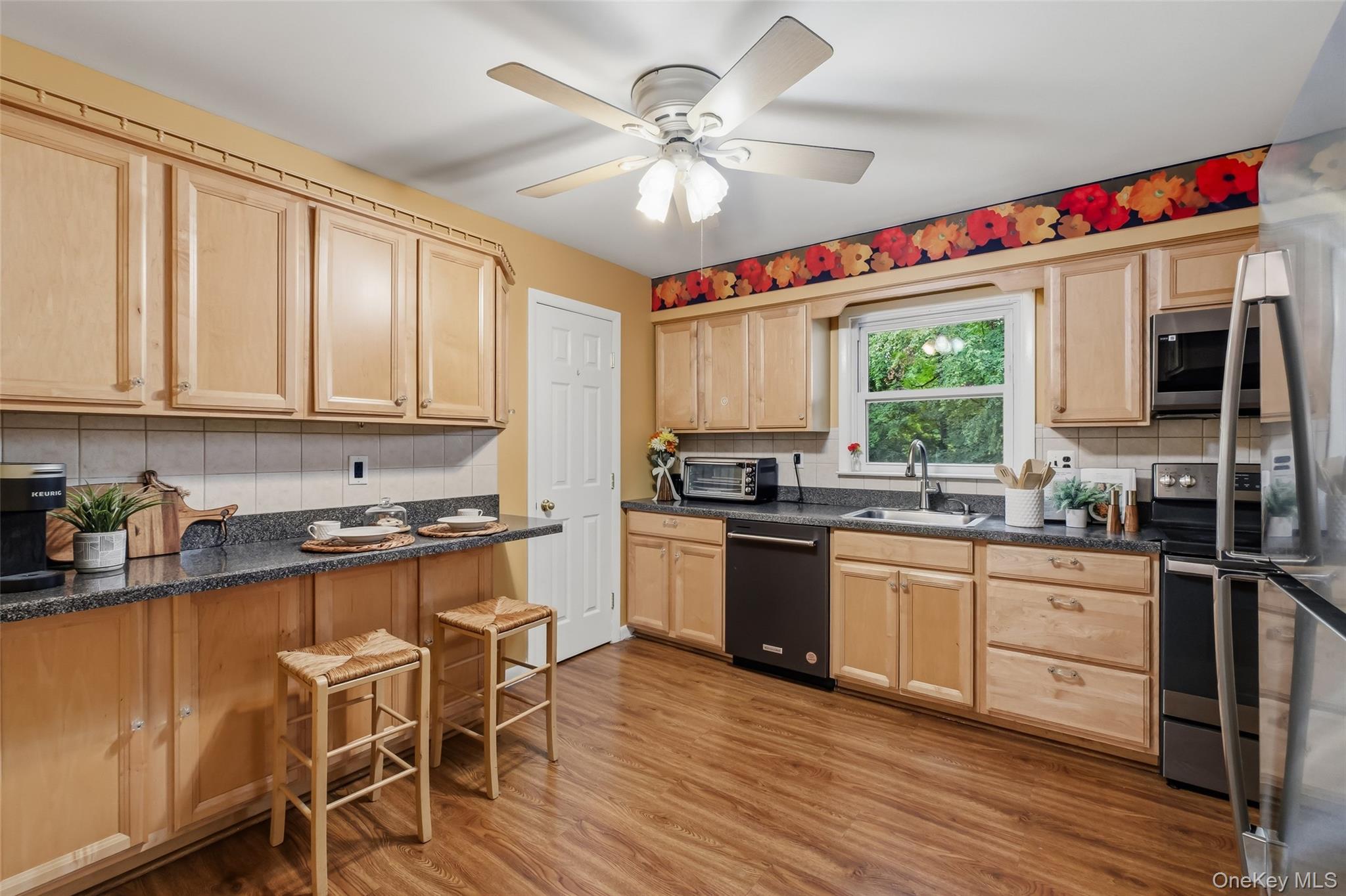 Photo 6 of this property