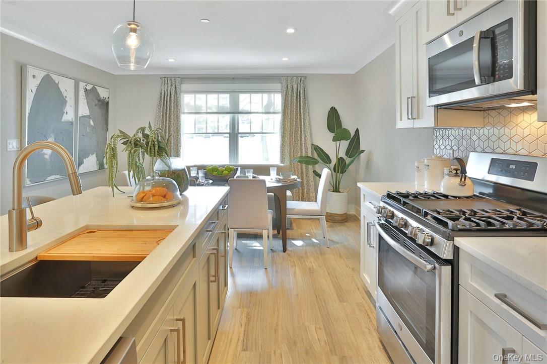Photo 6 of this property