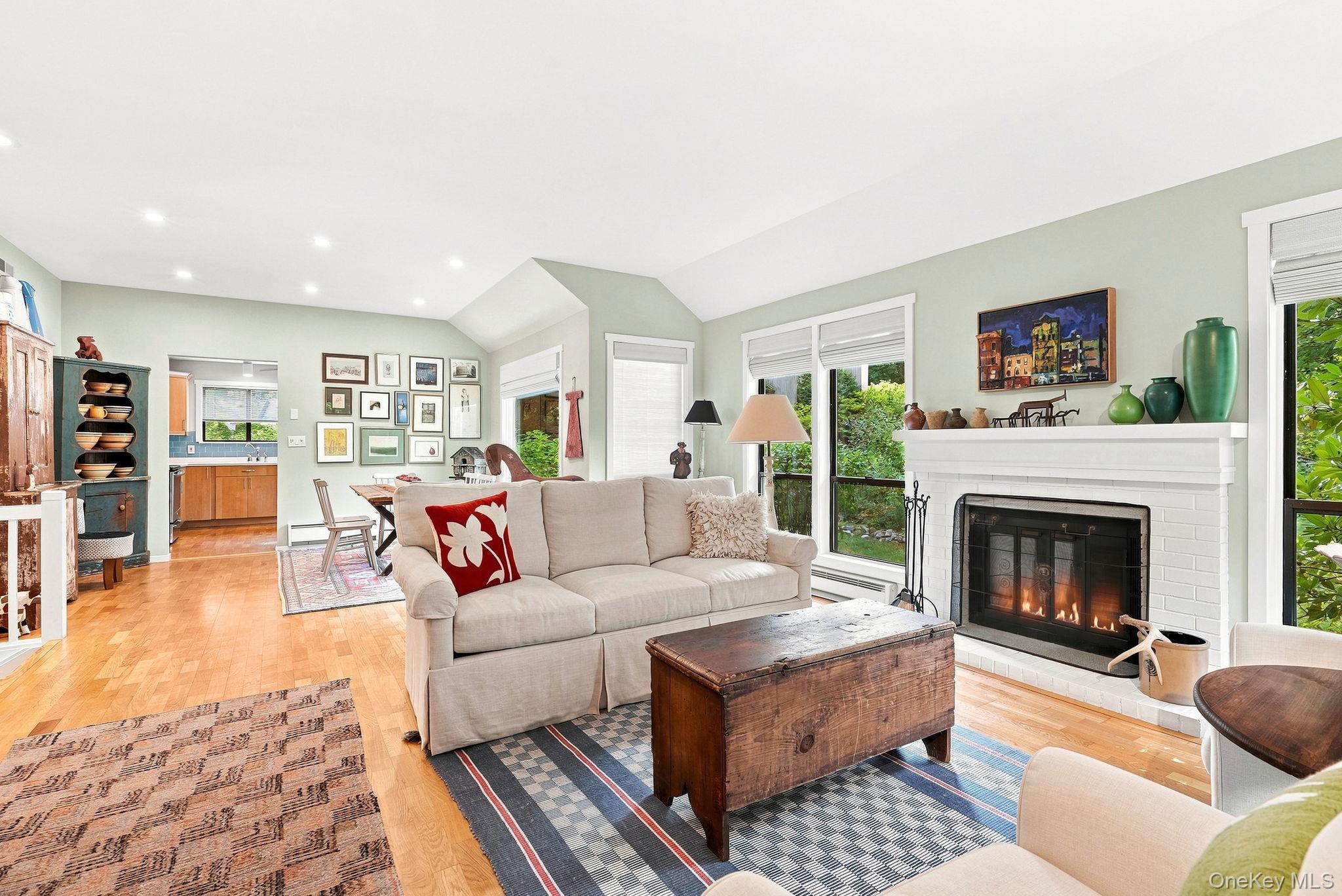 Photo 4 of this property