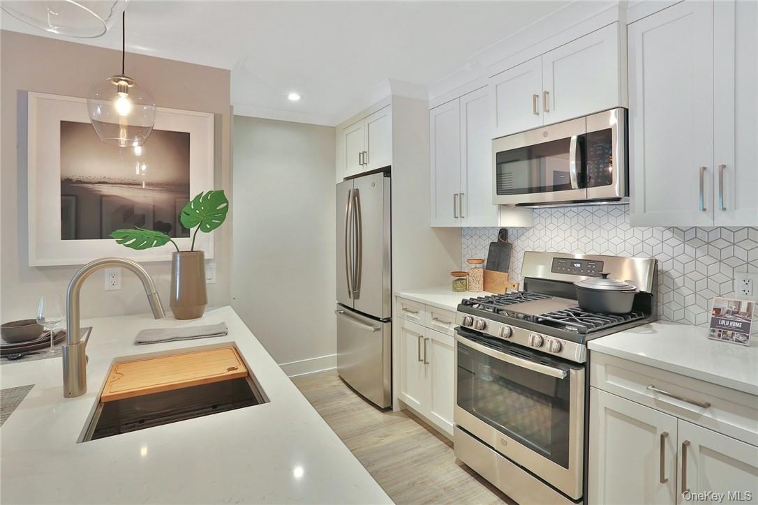 Photo 7 of this property